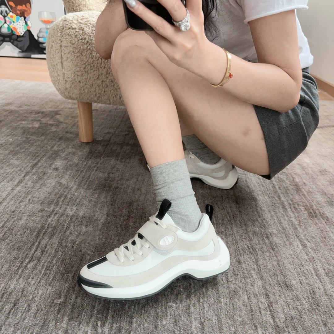 NO:489830,Beautiful and easy to wear. The feet are directly heightened by 4cm, casual shoes/sports shoes, sneakers19860909好看又好穿 上脚直接增高4cm,休闲鞋/运动鞋,sneakers,Women's Shoes