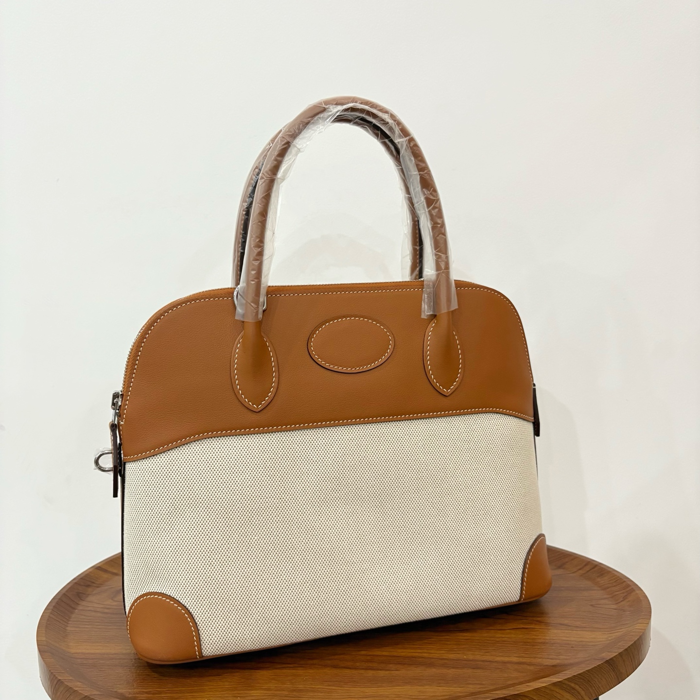 NO:698172,New product Bolide bowling ball 31cm, original imported Swift leather and canvas [elephant gray] silver buckle, limited edition, counter synchronization, handmade wax thread sewing, pure steel hardware, in stock, Hermes, hermes, stuart weitzman, Hermes,19860909新品 Bolide 保龄球 31cm 原厂进口Swift皮拼帆布【大象灰】银扣 限量版 专柜同步 手工蜡线缝制 纯钢五金 现货,爱马仕,hermes,stuart weitzman,Hermes,,Bag