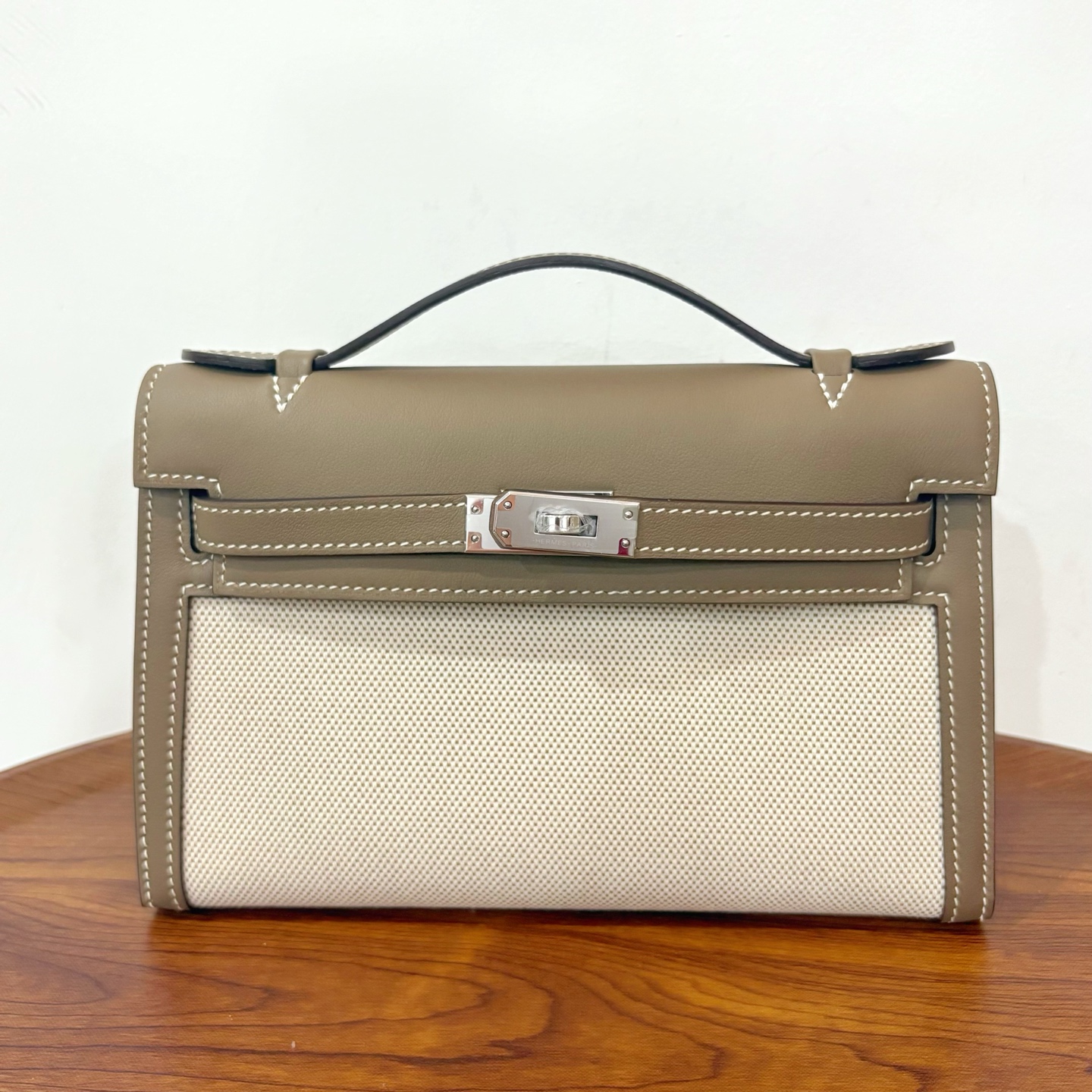 NO:698940,New product Kelly Generation 22cm Original imported Swift leather patchwork [elephant gray] silver buckle Limited edition Counter synchronization Handmade wax thread sewing Pure steel hardware Ready stock, Hermes, hermes, stuart weitzman, Hermes,19860909新品 Kelly 一代 22cm 原厂进口Swift皮拼布【大象灰】银扣 限量版 专柜同步 手工蜡线缝制 纯钢五金 现货,爱马仕,hermes,stuart weitzman,Hermes,,Bag