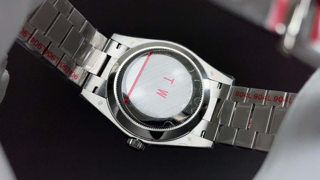 Rolex 今日推荐 星期日历型 40mm 3235机芯