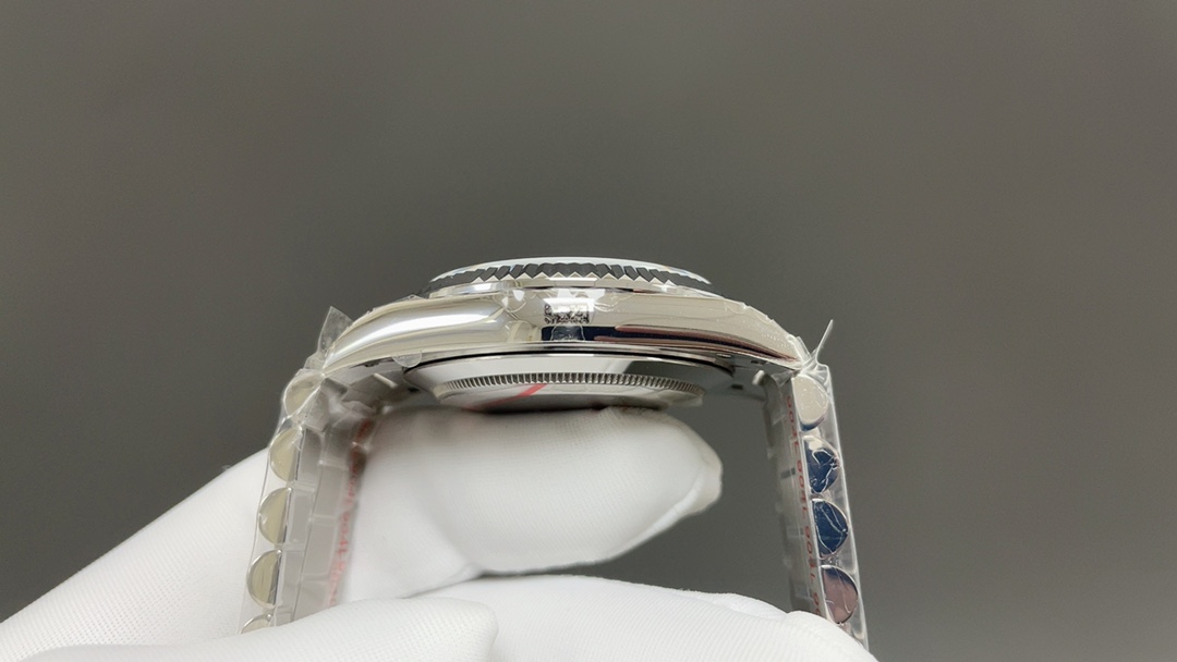 Rolex 今日推荐 星期日历型 40mm 冰蓝盘3235机芯