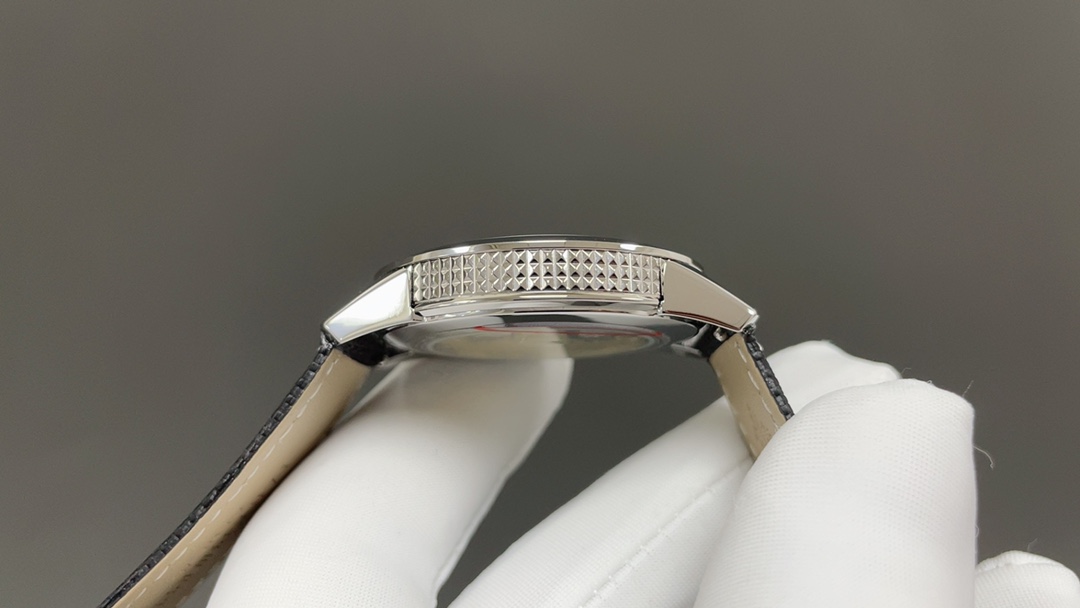 Patek Philippe Calatrava Ref.5226G-001, 40mm, Charcoal Gray Dial, White Gold Case 6 i1729179313 1251 4