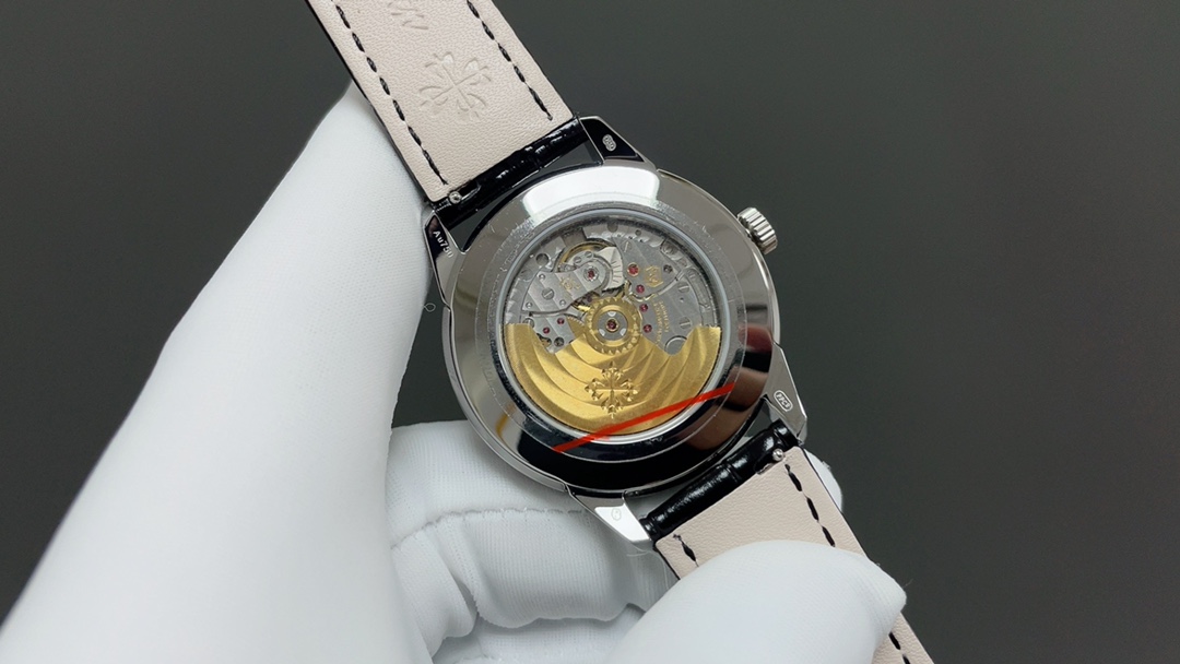 Patek Philippe Calatrava Ref.5226G-001 Classic Watch with Luminous Dial 6 i1729179388 5496 2