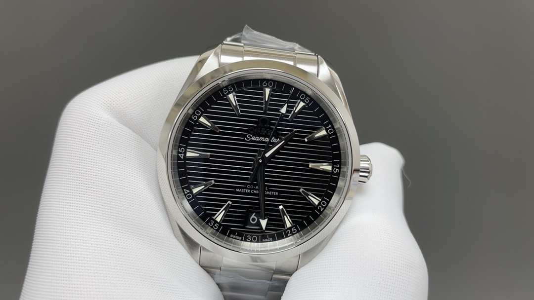 Omega 今日推荐 柚木 白壳黑面 41mm 8900机