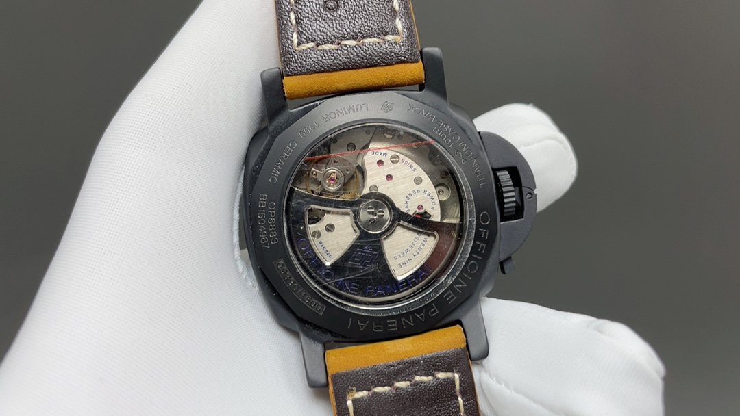 Panerai 今日推荐 黑陶瓷 44mm 一体机