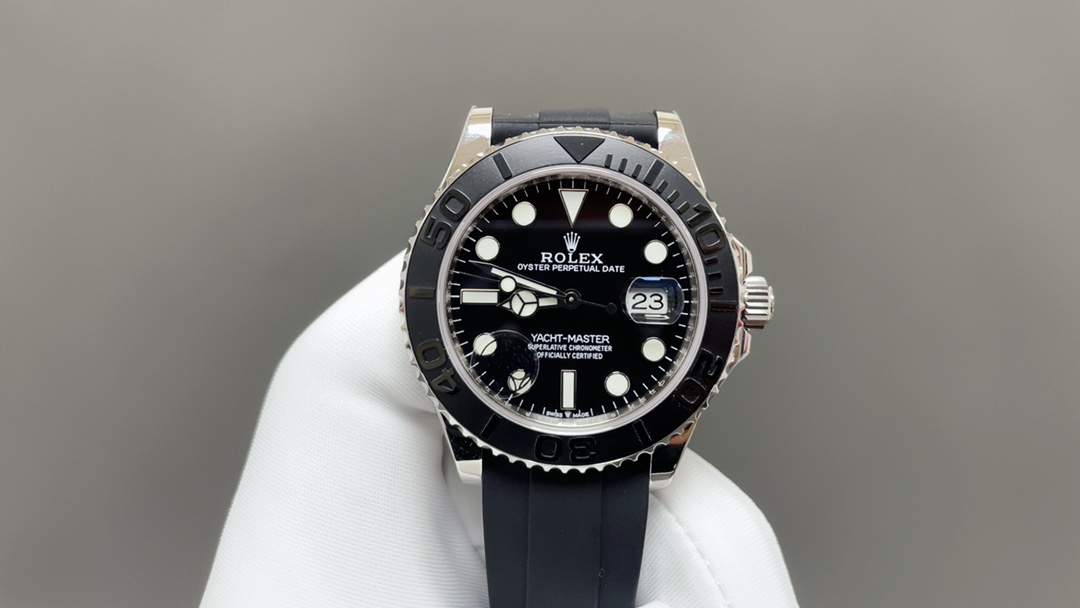 NO:392486,VS factory's new yacht counterweight upgrade V3!  A counterweight that does not change the appearance and thickness is called a counterweight!  1. The weight of the watch head is 1:1 (107 grams) and the thickness is not thickened. The bottom cover is the same as before. The real V3 version, watch code, 8G621688, watch button code, 7CD, three-code in one, with NFC sensing card function, high quality!  Worth owning 2. The watch head on the market cannot do 1:1. For weight, the buckle is heavy and the tape is heavy, which is much thicker than the original version. The internal structure of the bottom cover has changed and the shell has deformed. VS launched this time with the V3 version, which is serious and guaranteed!  Weight up to docks, the original version is consistent!  Benefits, deliver an extra pair of tape!  3. VS pursues weight and must ensure the same appearance and original version. The market exclusively truly interchangees with original accessories., recognizes the latest V3 version of VS, watch code, 8G621688, the latest three-code in one, comes with NFC, sensing function, the highest version, worth owning,19860909VS厂新品游艇配重升级V3！不改变外观和厚度的配重才叫配重！ 1,表头重量1:1（107克）厚度没有加厚,打开底盖也也是和原来一样～,真真正正的V3版本,腕表编码,8G621688,腕表扣码,7CD,三码合一,附带NFC感应卡功能,高品质！值得拥有 2,市面上表头做不到1:1为了重量,扣加重,胶带加重,比原版加厚很多,打开底盖内部结构变了,壳变形了.VS这次推出的V3版本,是认真的,品质保证！重量高达多克,原版一致！福利,配送多一副胶带！ 3,VS 追求重量同时必须保证外观和原版一致 市场独家真正做到与原版配件互换.,认准VS最新V3版版本,腕表编码,8G621688,最新三码合一,附带NFC,感应功能,最高版本,值得拥有,,Watch