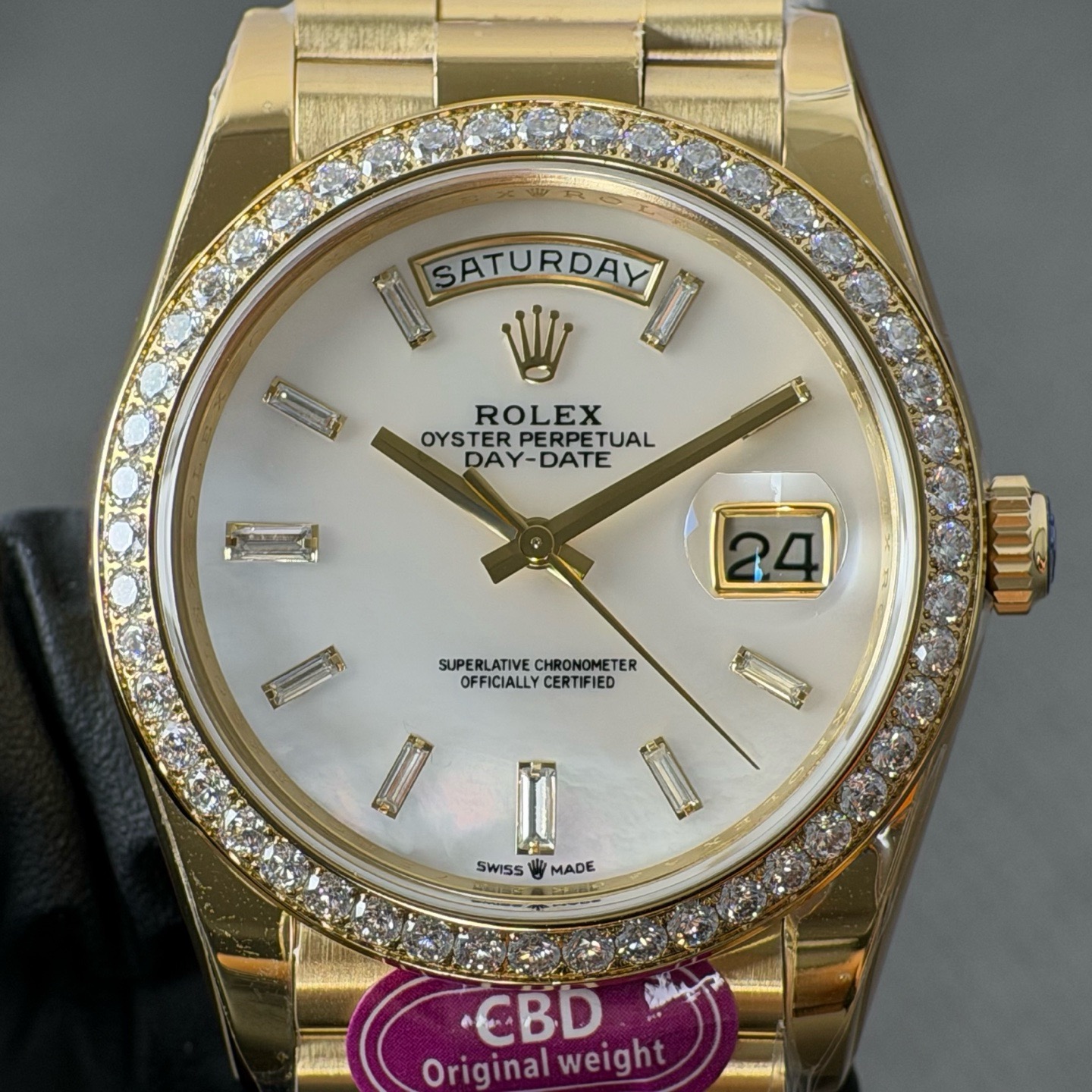 NO:947013,Real CBD products will be refunded at the same time!  Fritillaria rock sugar ring round diamonds, integrated movement,19860909真CBD出品掉皮包退！贝母冰糖圈圆钻,一体机芯,,Watch