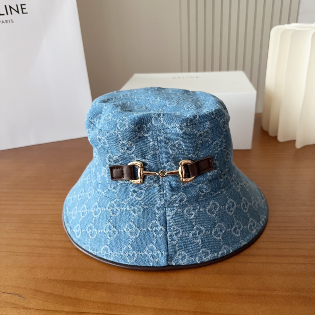 

GUCCI古奇 2025专柜新款提花款渔夫帽🧢很潮！休闲运动款，经典制作，超级好搭衣服！显脸小