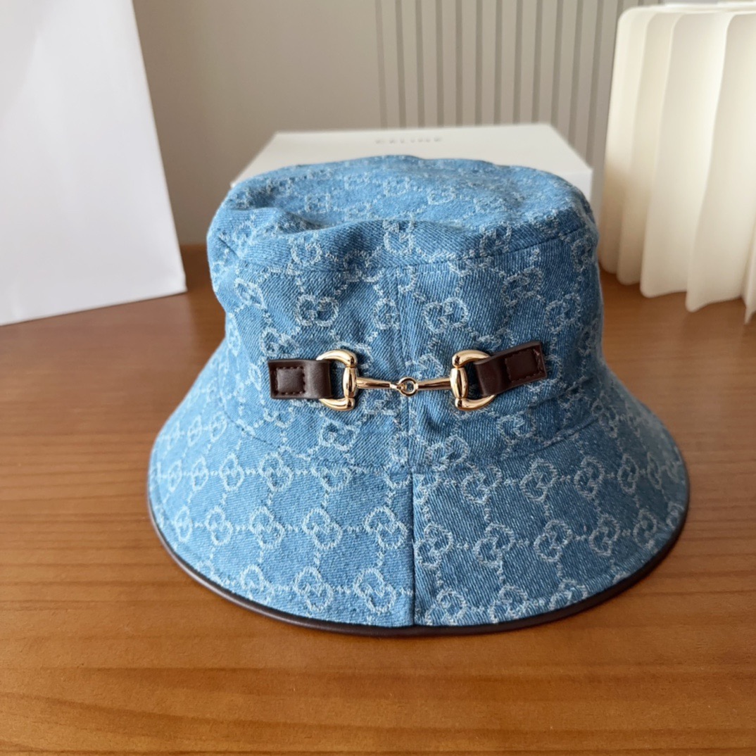 

GUCCI古奇 2025专柜新款提花款渔夫帽🧢很潮！休闲运动款，经典制作，超级好搭衣服！显脸小