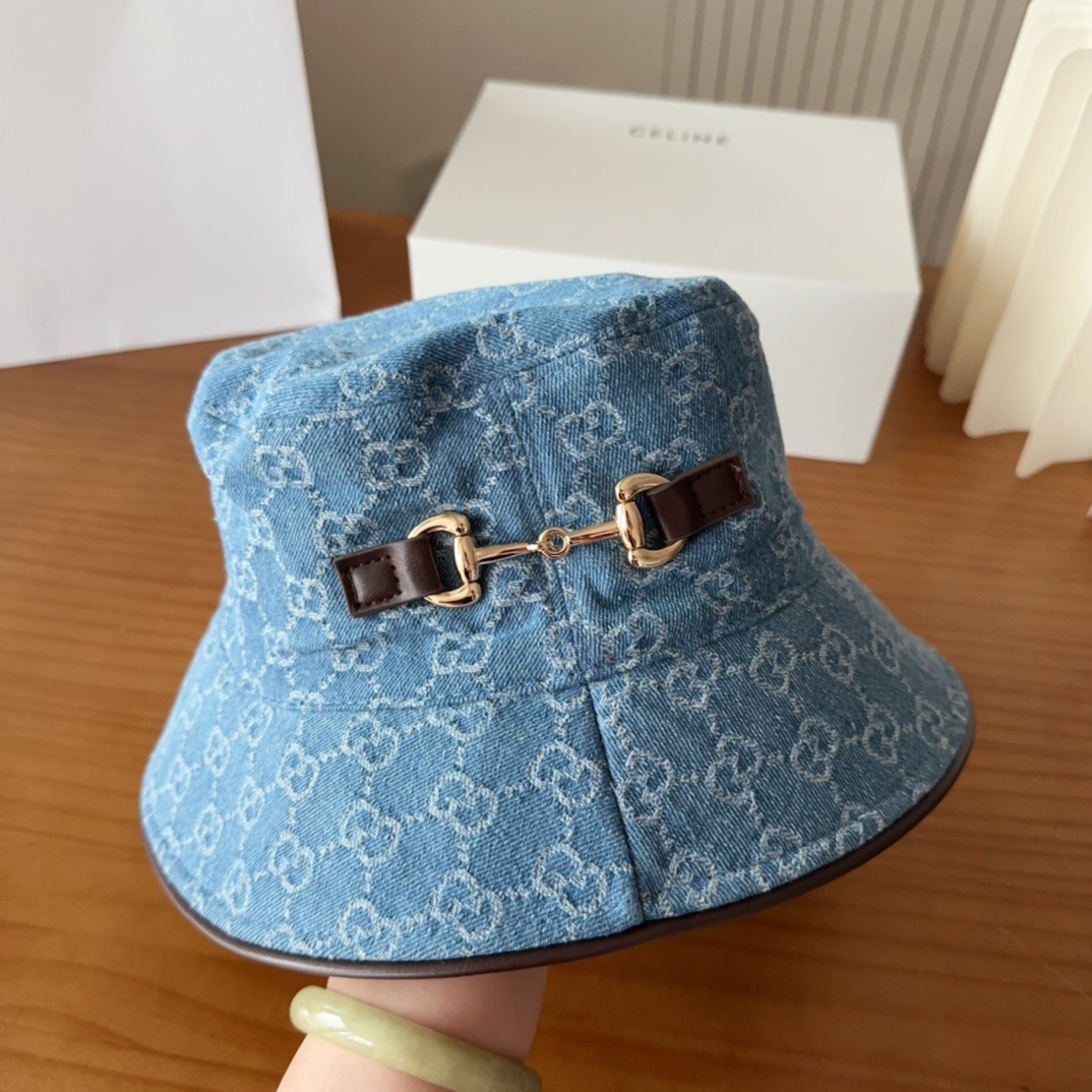 

GUCCI古奇 2025专柜新款提花款渔夫帽🧢很潮！休闲运动款，经典制作，超级好搭衣服！显脸小