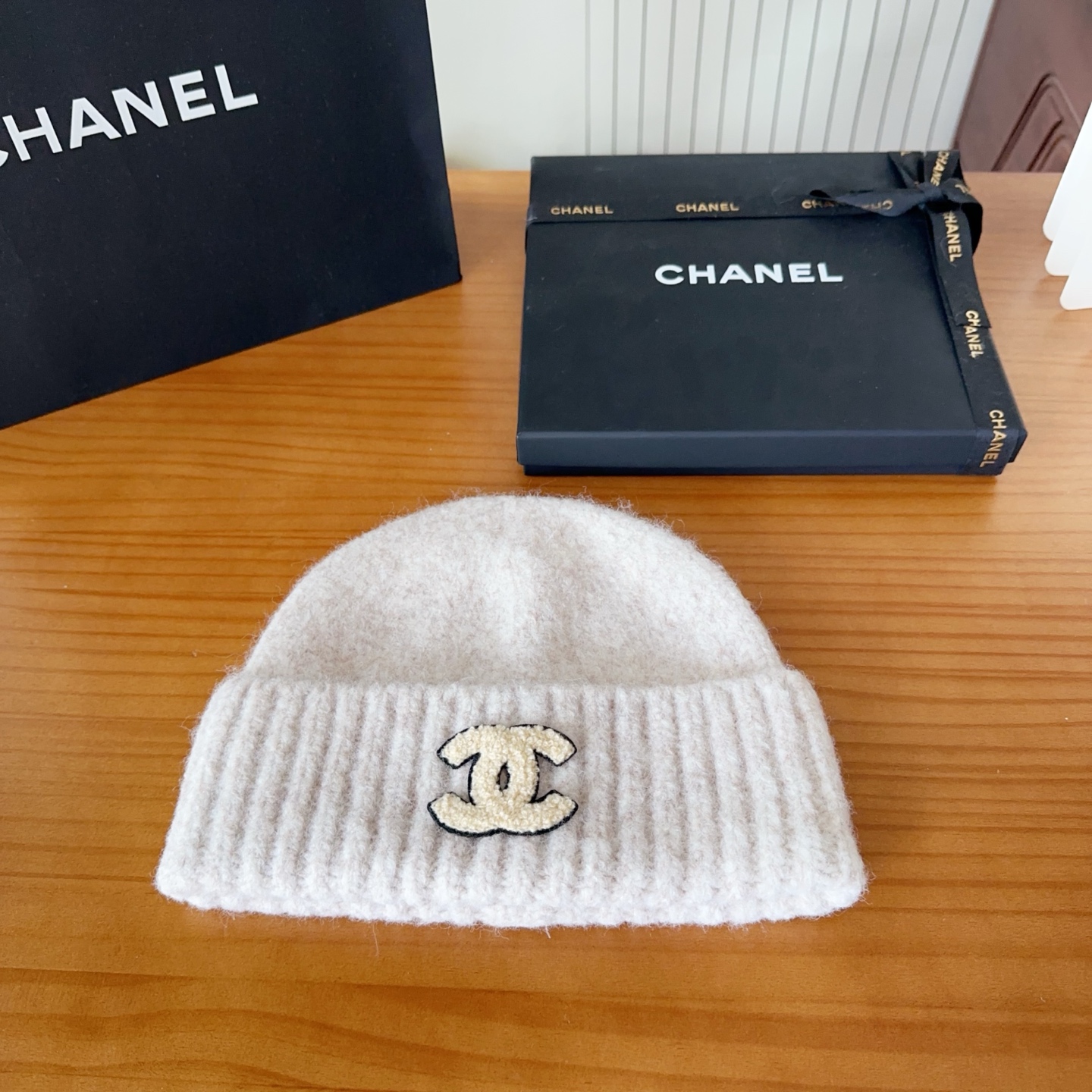 

chane 针织冷帽
一上架便火遍小红书~
全网首发 对色对版
首批货量充足 快快入手