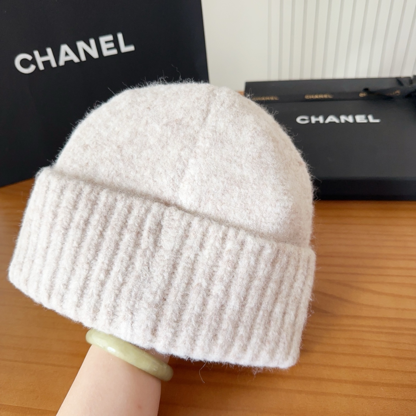 

chane 针织冷帽
一上架便火遍小红书~
全网首发 对色对版
首批货量充足 快快入手