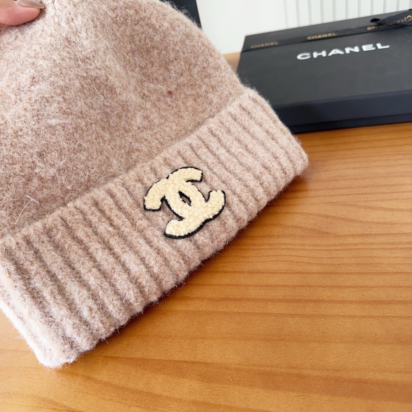 

chane 针织冷帽
一上架便火遍小红书~
全网首发 对色对版
首批货量充足 快快入手