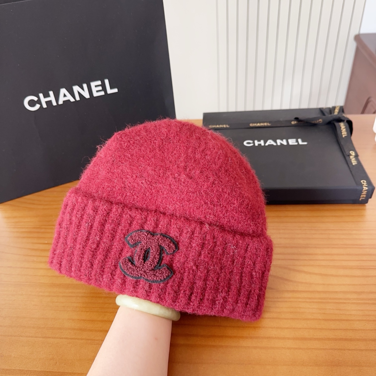 

chane 针织冷帽
一上架便火遍小红书~
全网首发 对色对版
首批货量充足 快快入手