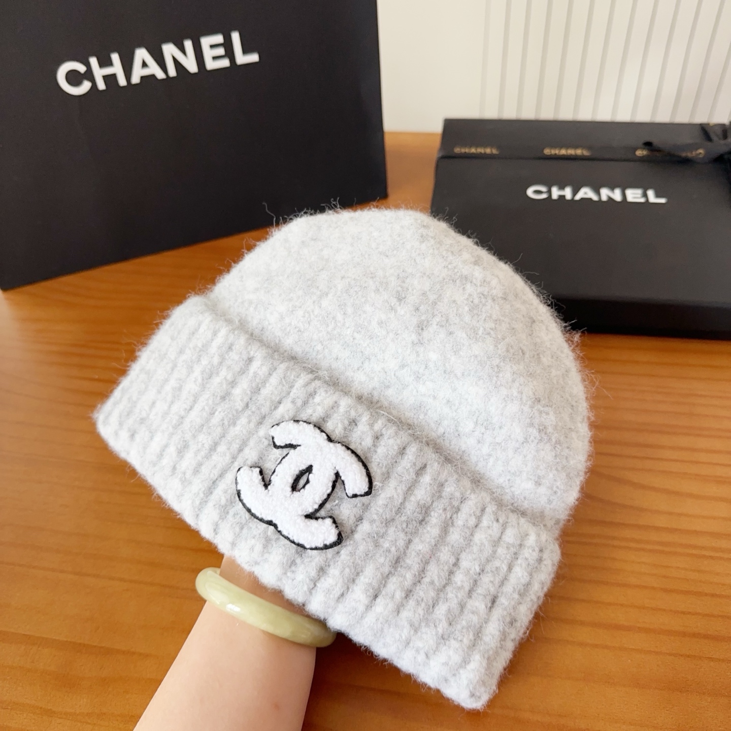 

chane 针织冷帽
一上架便火遍小红书~
全网首发 对色对版
首批货量充足 快快入手