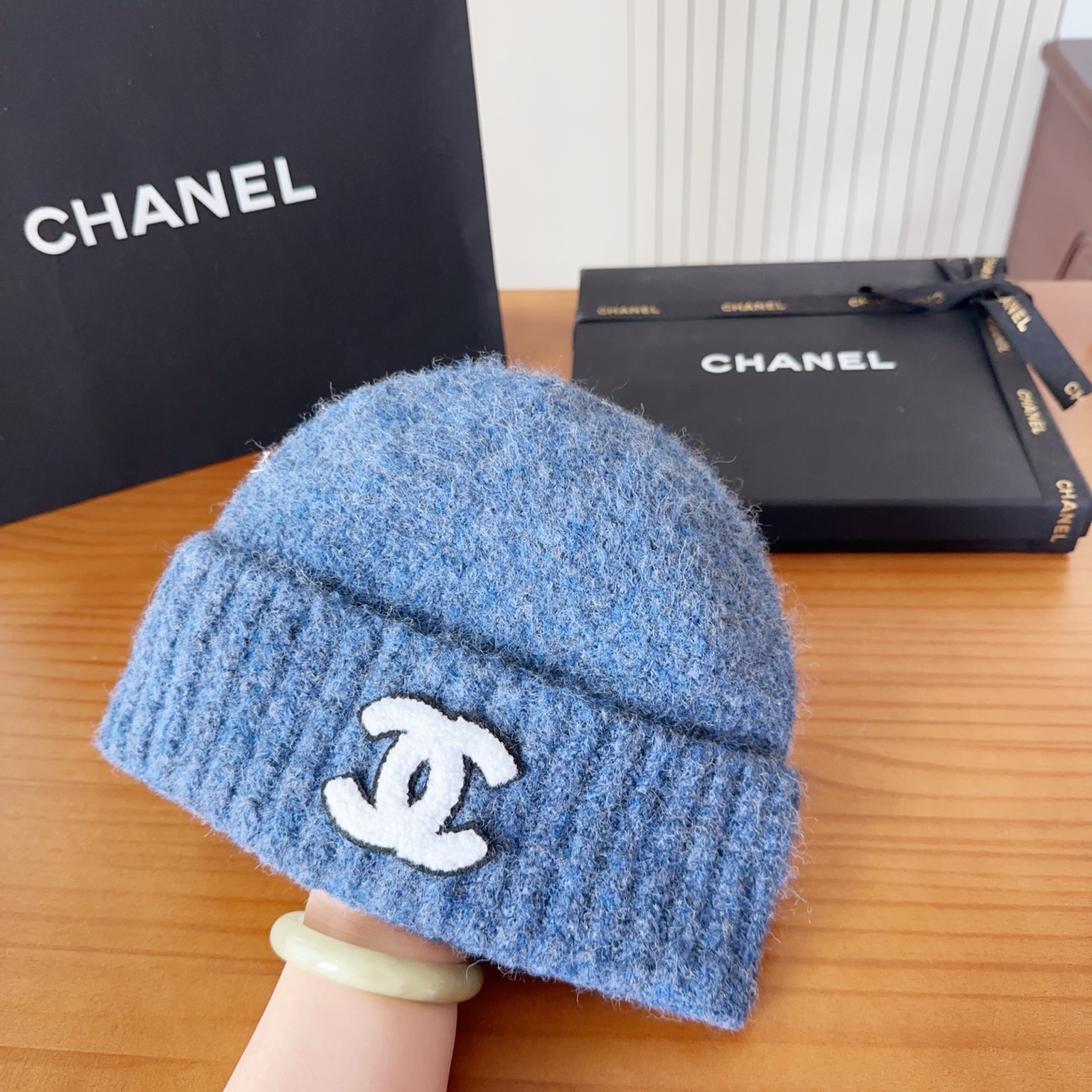 

chane 针织冷帽
一上架便火遍小红书~
全网首发 对色对版
首批货量充足 快快入手