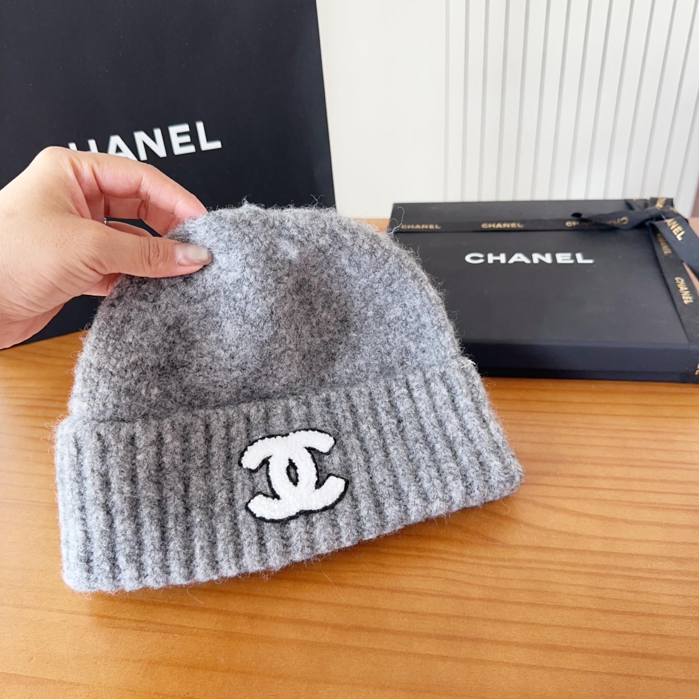 

chane 针织冷帽
一上架便火遍小红书~
全网首发 对色对版
首批货量充足 快快入手