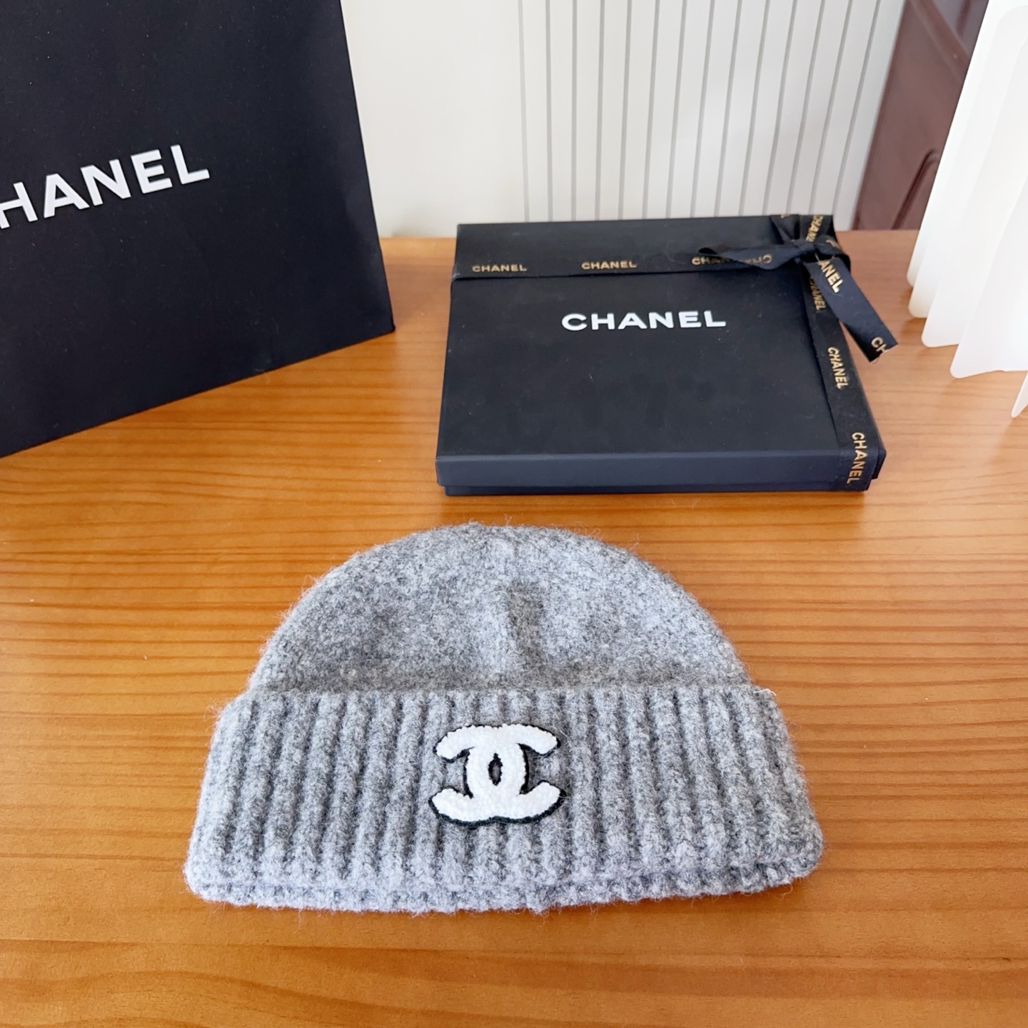 

chane 针织冷帽
一上架便火遍小红书~
全网首发 对色对版
首批货量充足 快快入手