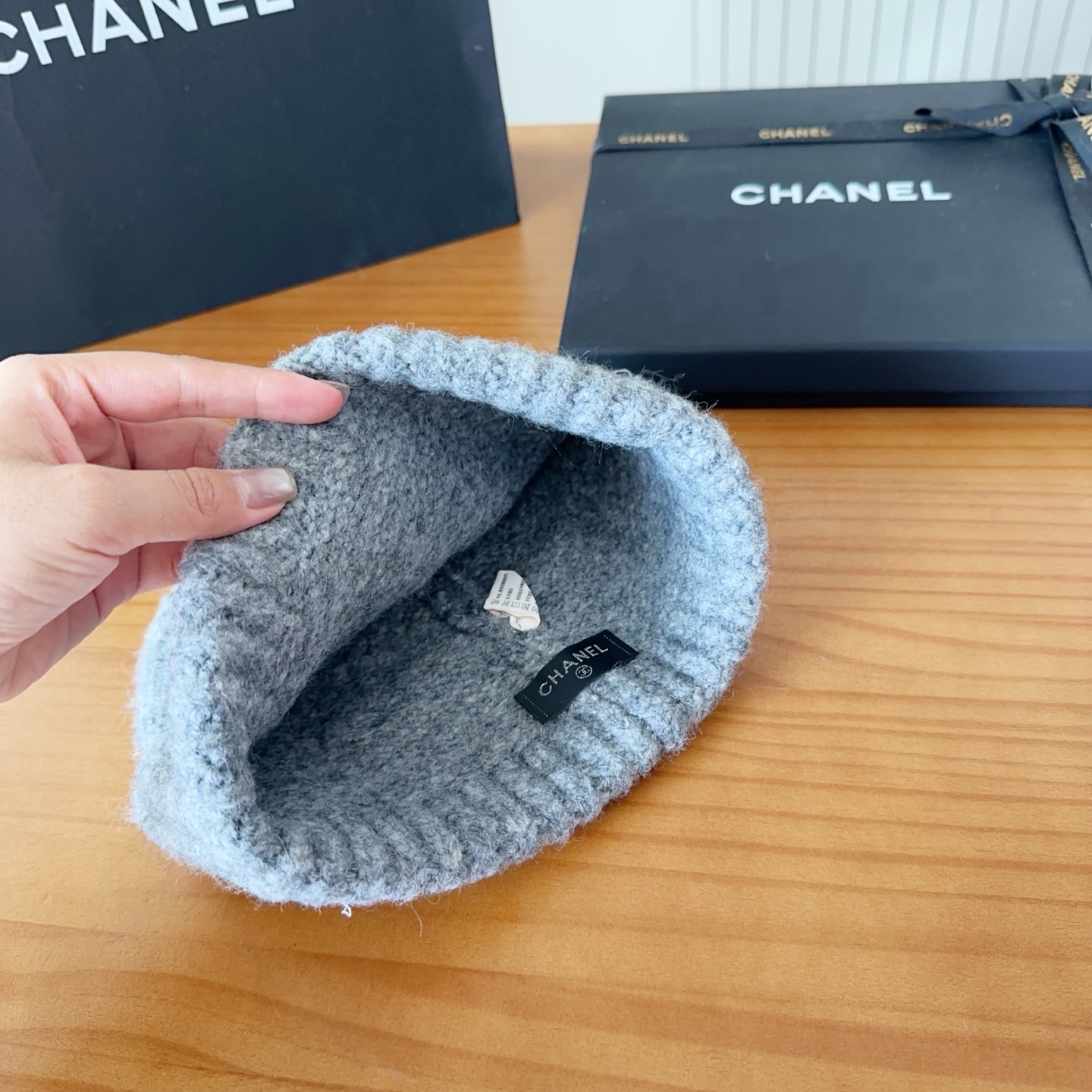 

chane 针织冷帽
一上架便火遍小红书~
全网首发 对色对版
首批货量充足 快快入手