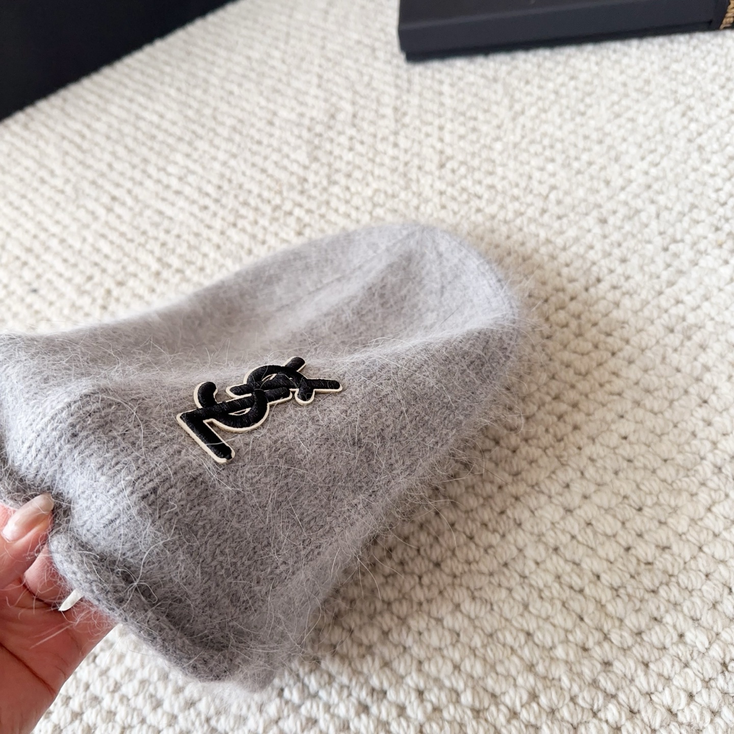 ysl 圣罗兰 2025秋冬新款毛线帽，男女款针织帽，