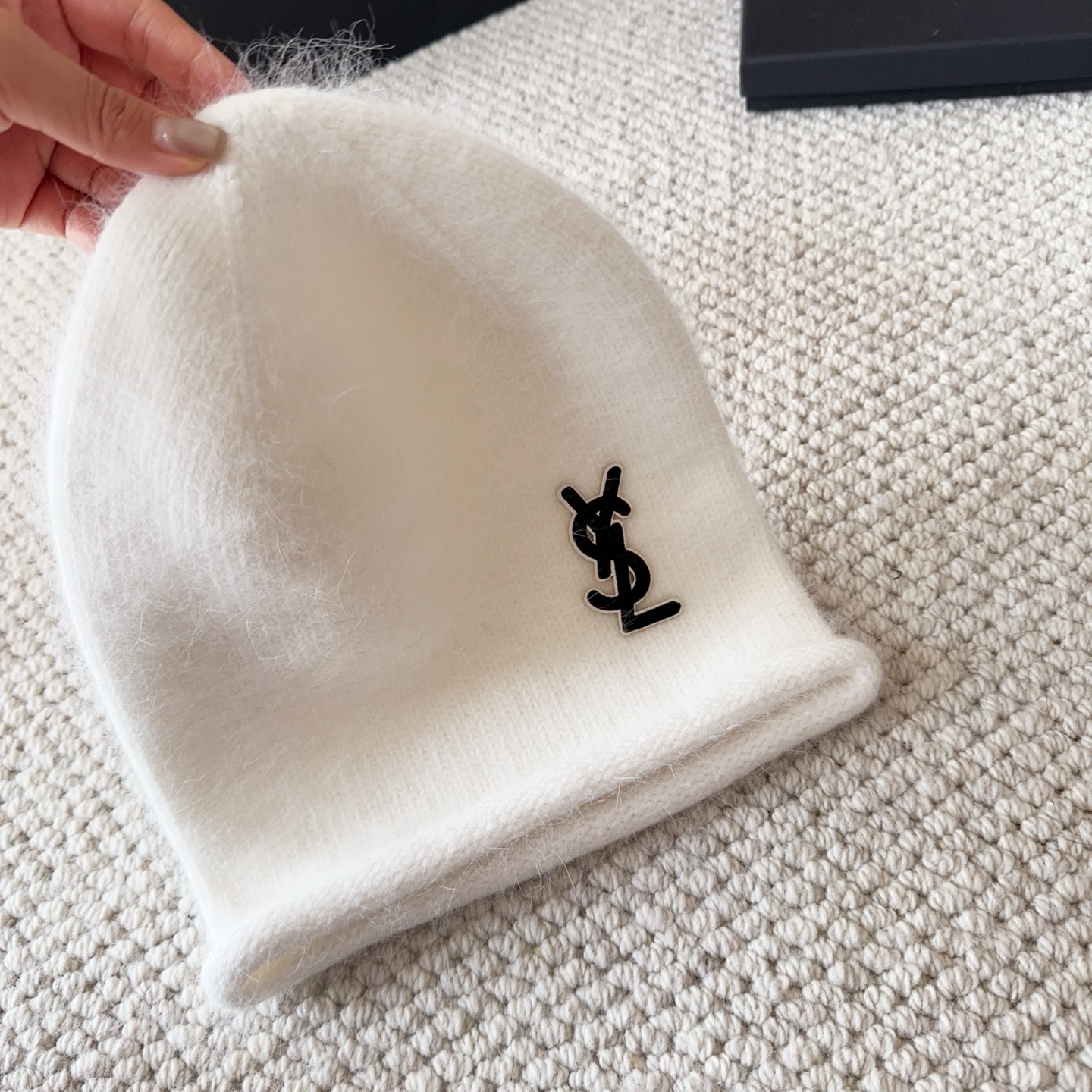 ysl 圣罗兰 2025秋冬新款毛线帽，男女款针织帽，