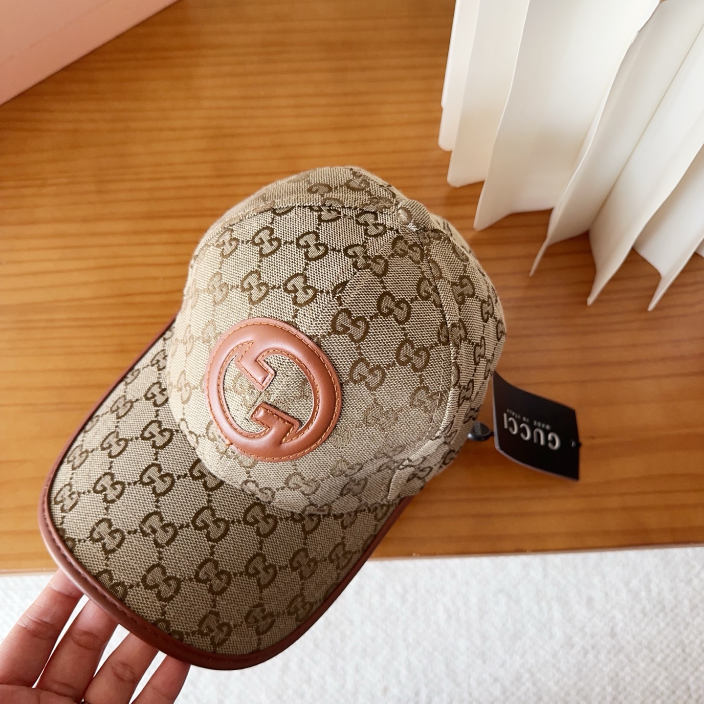 GUCCI古奇 2025专柜新款简约刺绣款棒球帽，很潮！休闲运动款，经典制作，超级好搭衣服！