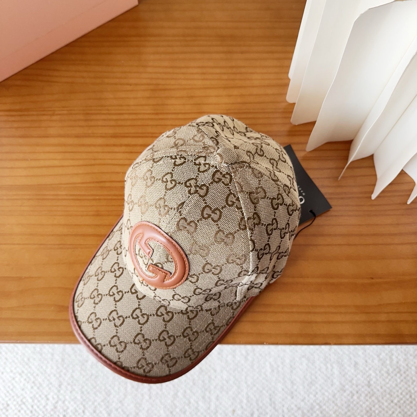GUCCI古奇 2025专柜新款简约刺绣款棒球帽，很潮！休闲运动款，经典制作，超级好搭衣服！