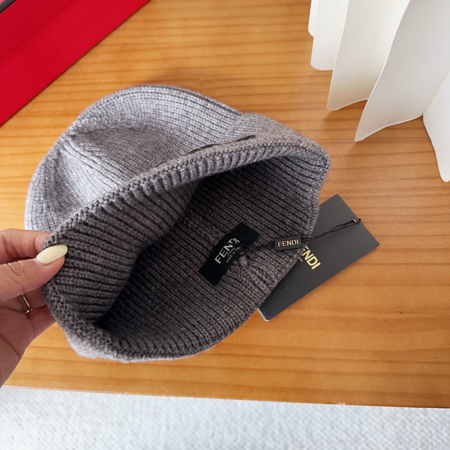 Fendi FF Logo Wool Beanie Hat - Unisex Street Style 7 i1760548238393 7986 0 5