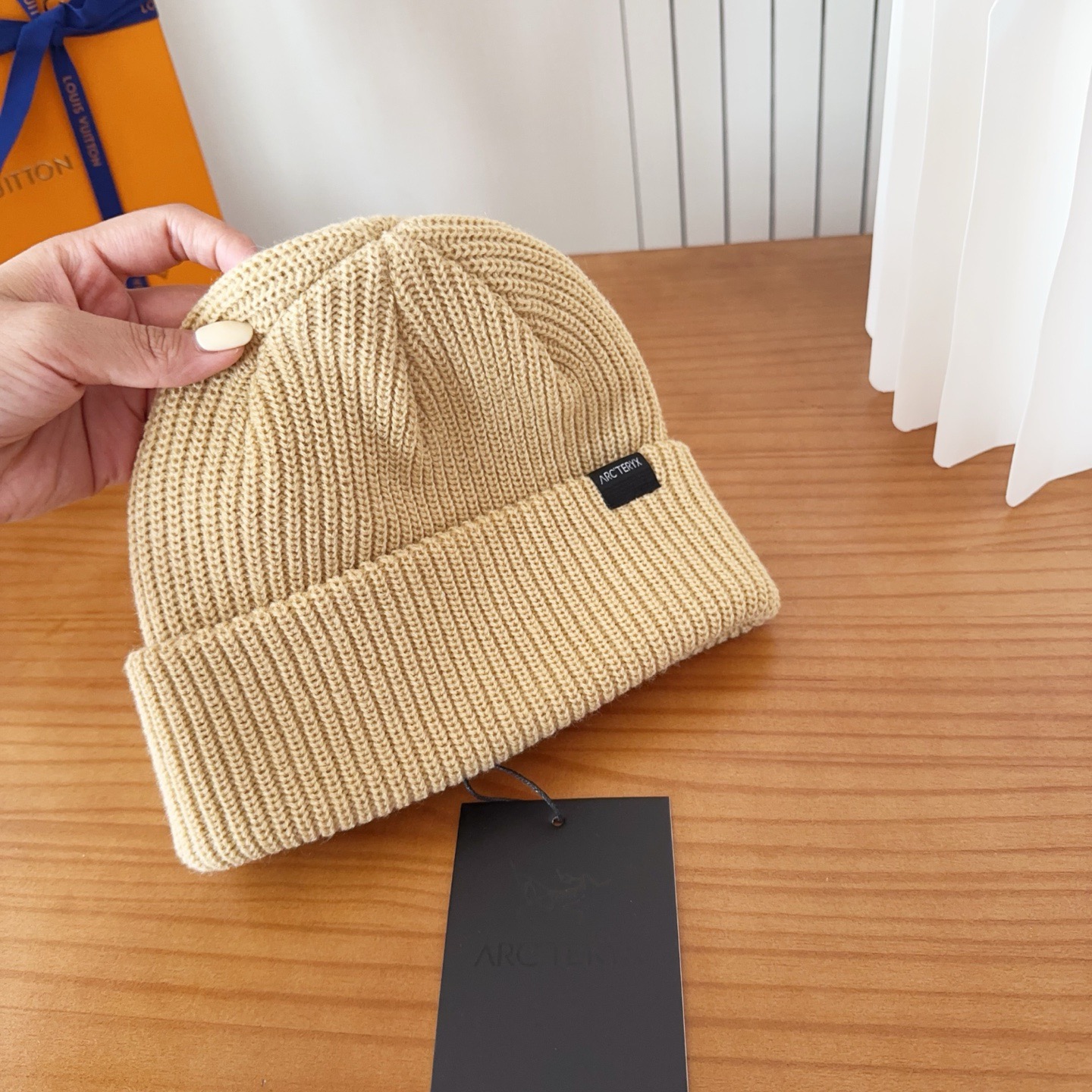 P58

始祖鸟 超火的一款针织帽
时尚潮流达人不可不入