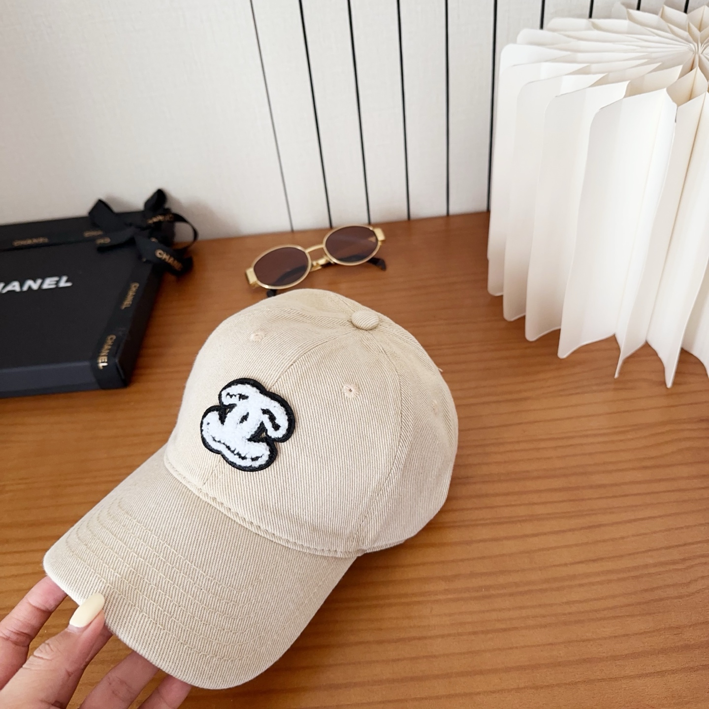 香奈儿秋冬新款经典休闲潮流款 上架简约棒球帽🧢日韩风格，随便搭配都超好看！出门旅游，绝对要入手的一款