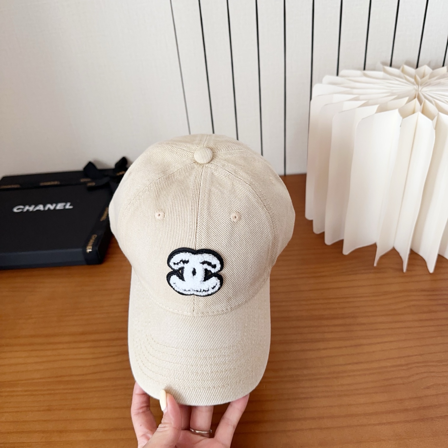 香奈儿秋冬新款经典休闲潮流款 上架简约棒球帽🧢日韩风格，随便搭配都超好看！出门旅游，绝对要入手的一款