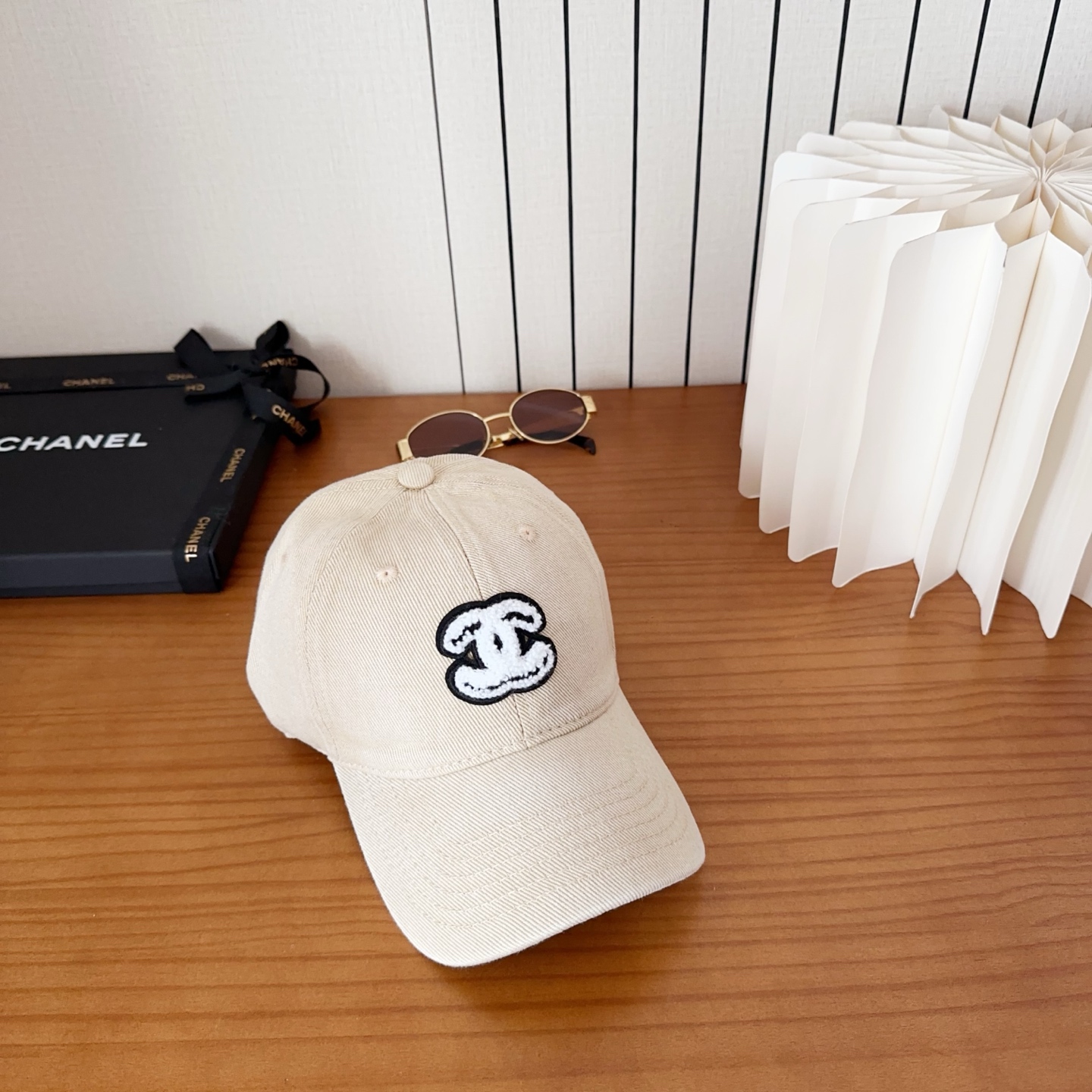 香奈儿秋冬新款经典休闲潮流款 上架简约棒球帽🧢日韩风格，随便搭配都超好看！出门旅游，绝对要入手的一款