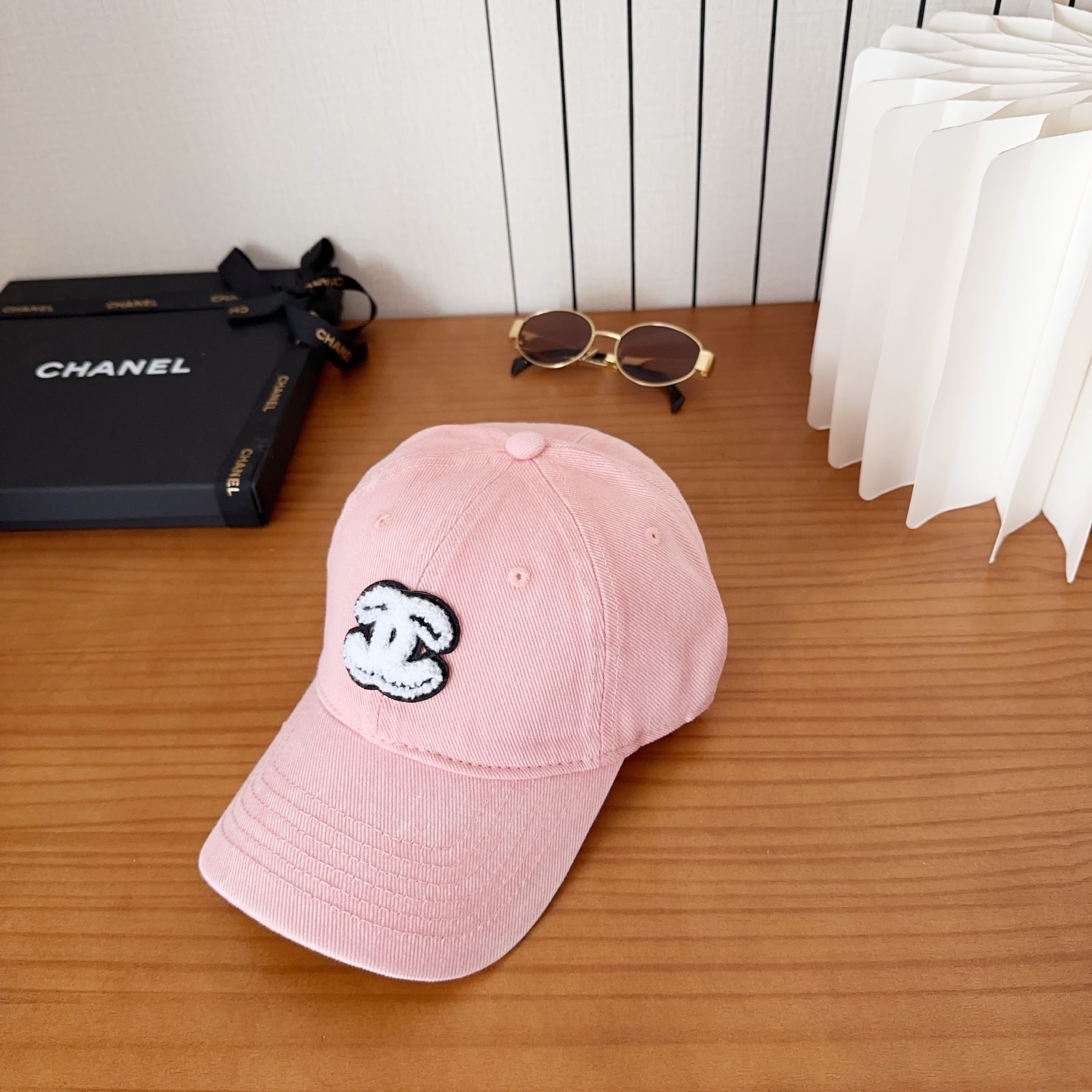 香奈儿秋冬新款经典休闲潮流款 上架简约棒球帽🧢日韩风格，随便搭配都超好看！出门旅游，绝对要入手的一款