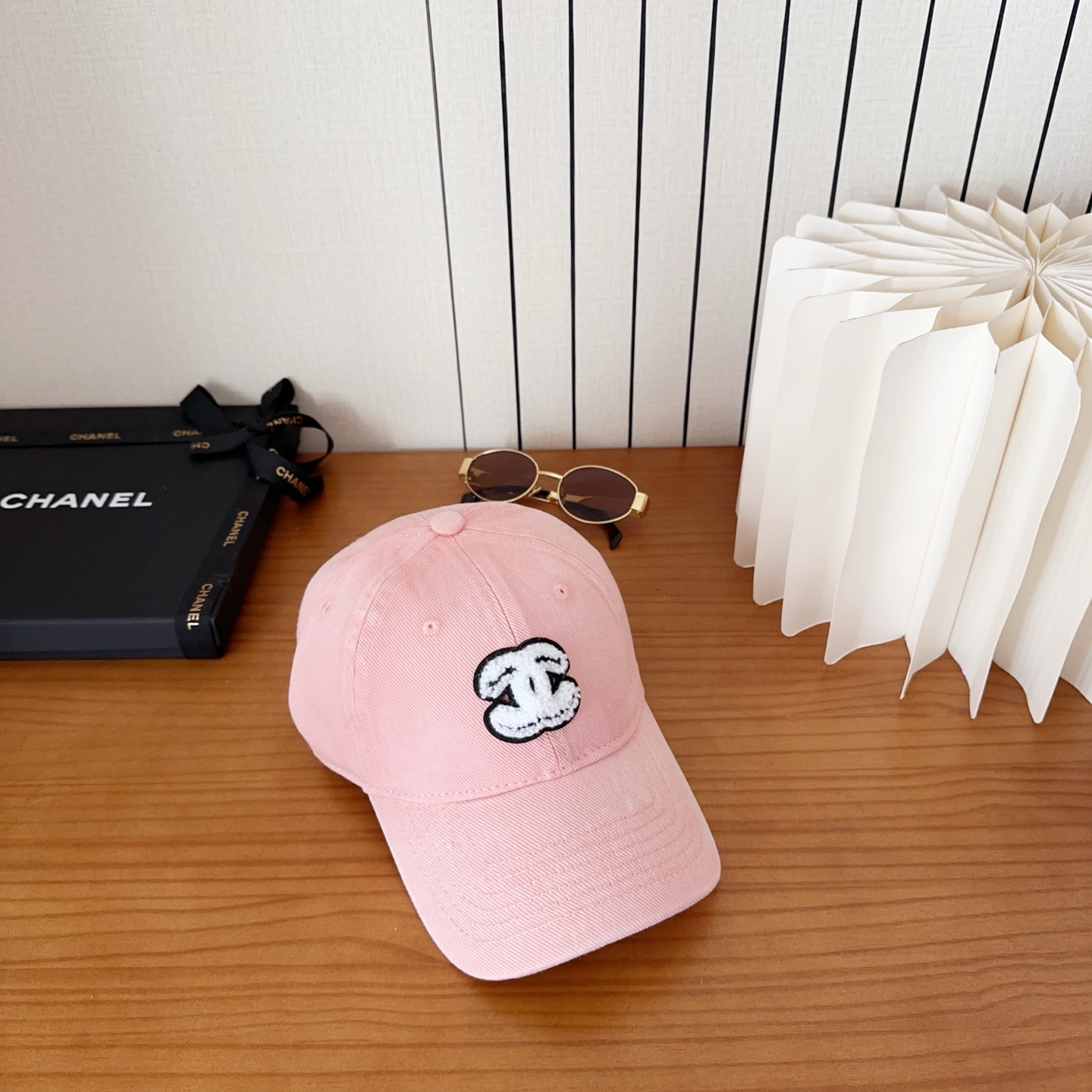 香奈儿秋冬新款经典休闲潮流款 上架简约棒球帽🧢日韩风格，随便搭配都超好看！出门旅游，绝对要入手的一款