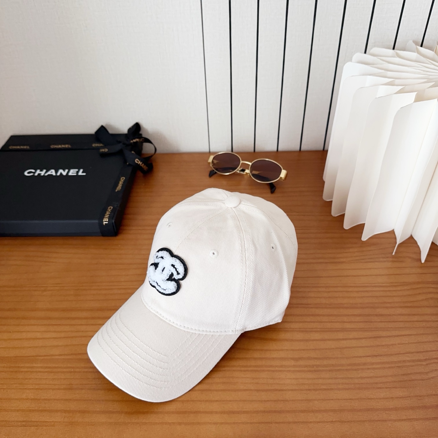 香奈儿秋冬新款经典休闲潮流款 上架简约棒球帽🧢日韩风格，随便搭配都超好看！出门旅游，绝对要入手的一款