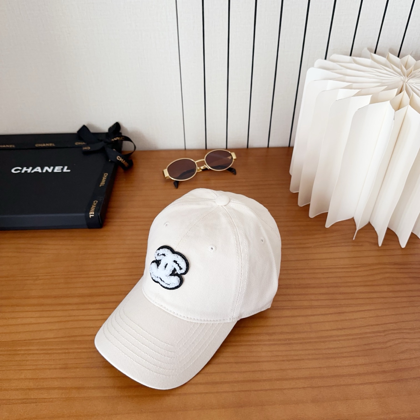 香奈儿秋冬新款经典休闲潮流款 上架简约棒球帽🧢日韩风格，随便搭配都超好看！出门旅游，绝对要入手的一款