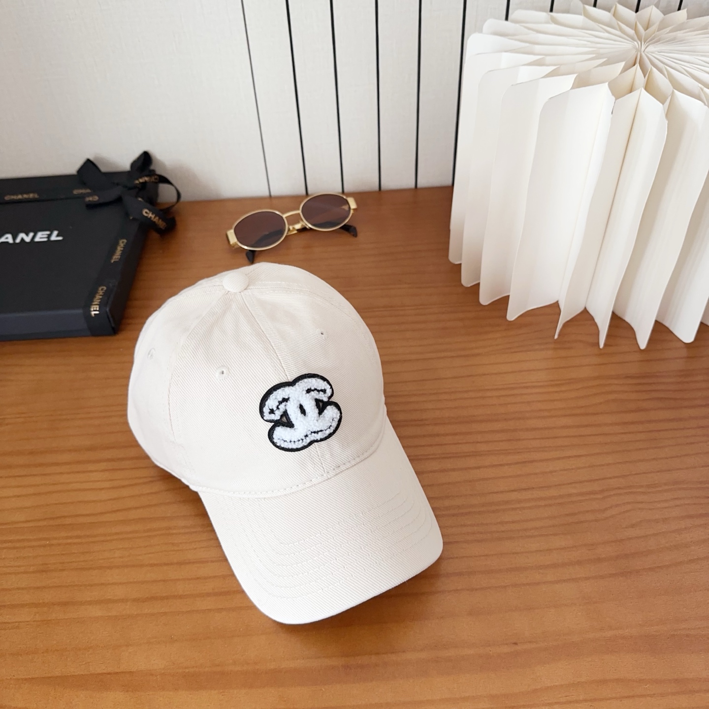 香奈儿秋冬新款经典休闲潮流款 上架简约棒球帽🧢日韩风格，随便搭配都超好看！出门旅游，绝对要入手的一款