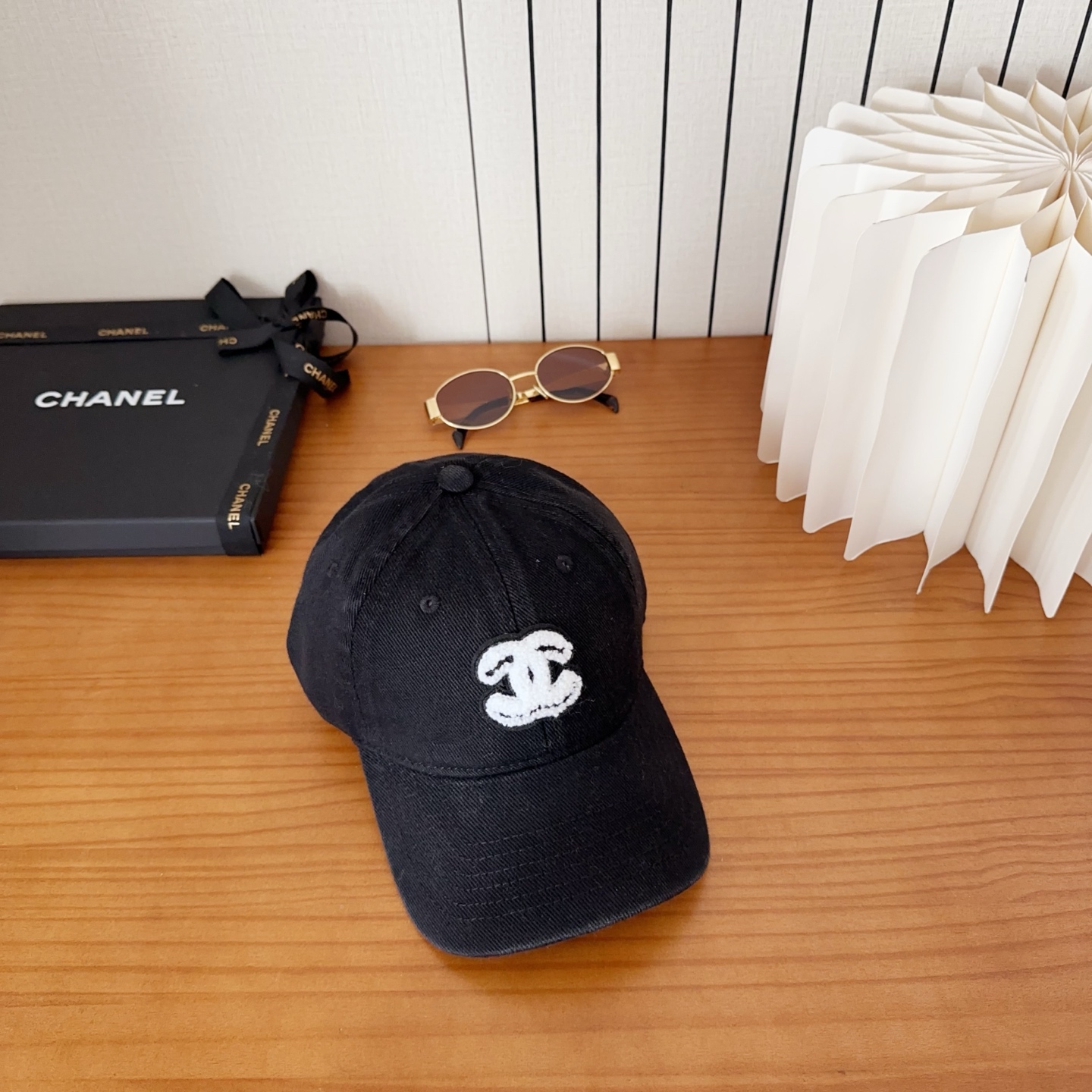 香奈儿秋冬新款经典休闲潮流款 上架简约棒球帽🧢日韩风格，随便搭配都超好看！出门旅游，绝对要入手的一款