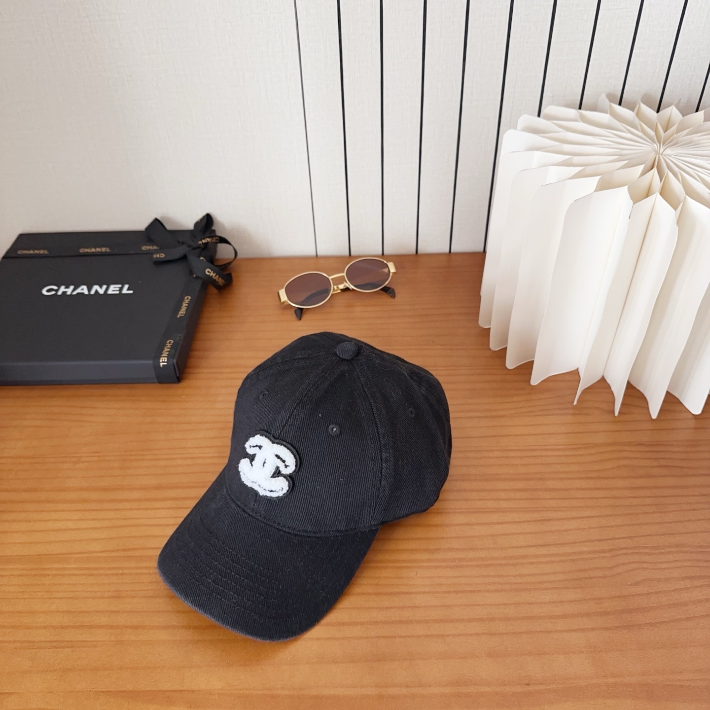 香奈儿秋冬新款经典休闲潮流款 上架简约棒球帽🧢日韩风格，随便搭配都超好看！出门旅游，绝对要入手的一款