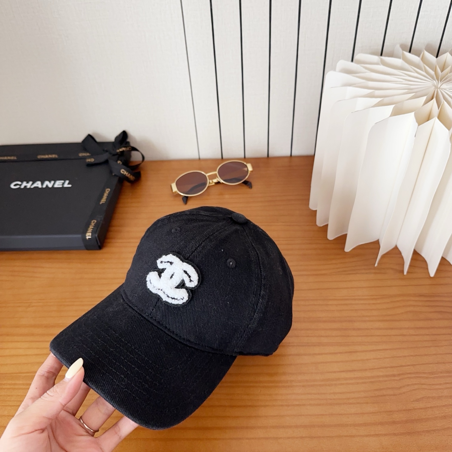 香奈儿秋冬新款经典休闲潮流款 上架简约棒球帽🧢日韩风格，随便搭配都超好看！出门旅游，绝对要入手的一款