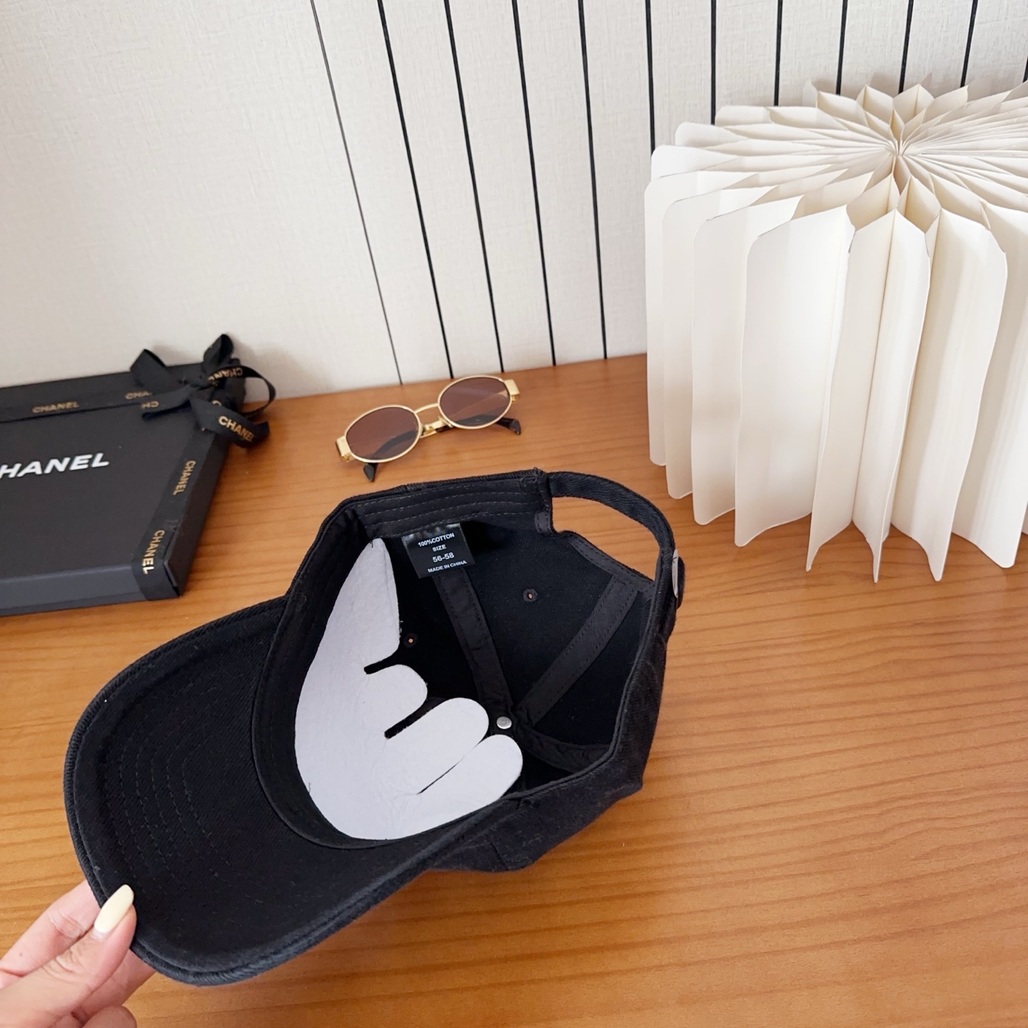 香奈儿秋冬新款经典休闲潮流款 上架简约棒球帽🧢日韩风格，随便搭配都超好看！出门旅游，绝对要入手的一款