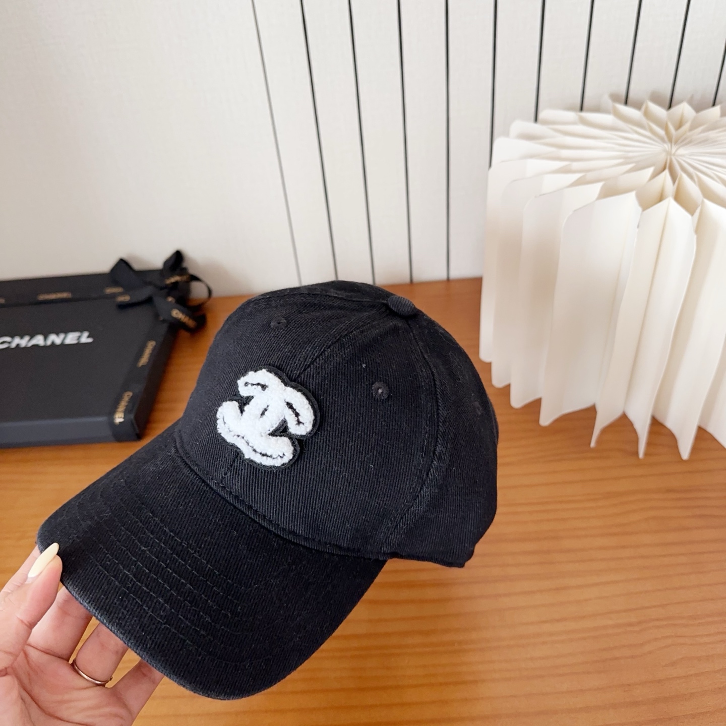 香奈儿秋冬新款经典休闲潮流款 上架简约棒球帽🧢日韩风格，随便搭配都超好看！出门旅游，绝对要入手的一款