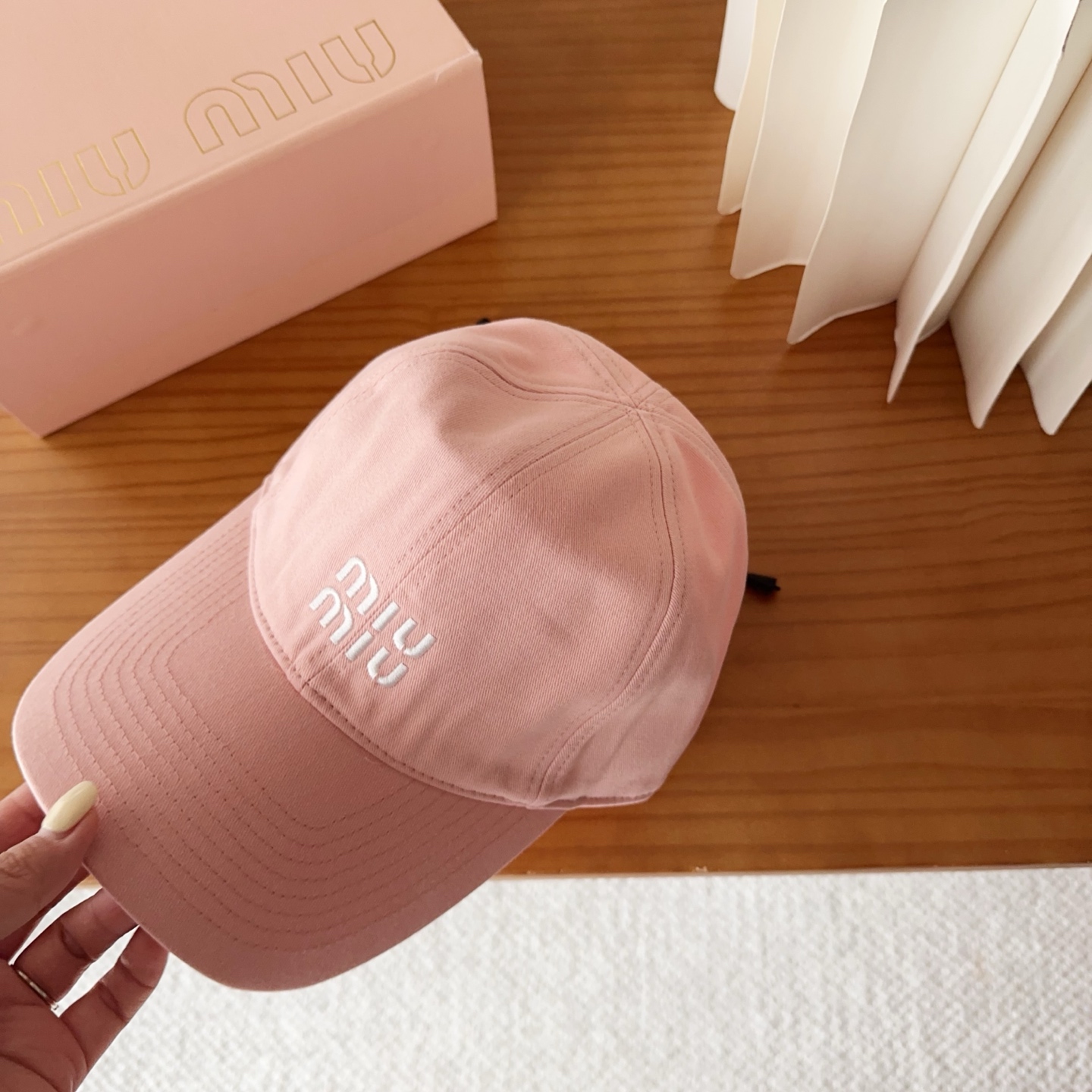 miumiu 缪缪秋冬新品棒球帽 原单正品开模订制，原版做工细致质量超赞！