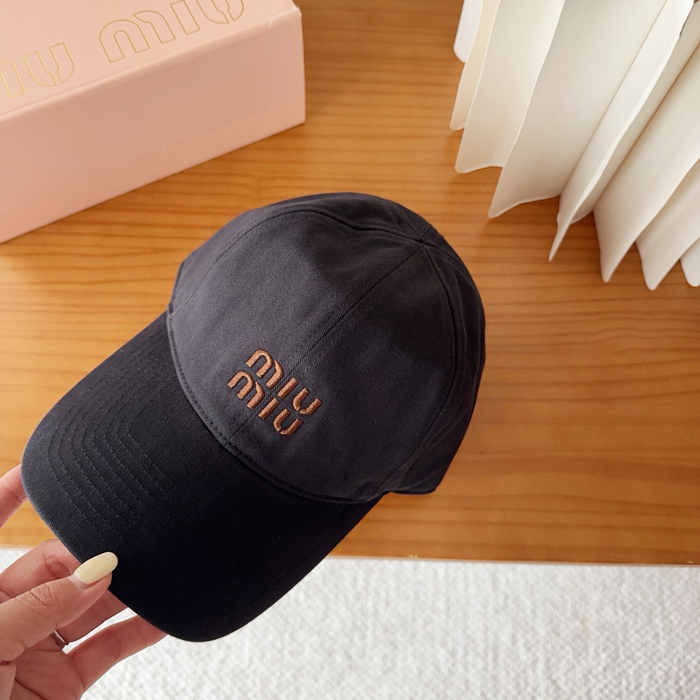 miumiu 缪缪秋冬新品棒球帽 原单正品开模订制，原版做工细致质量超赞！