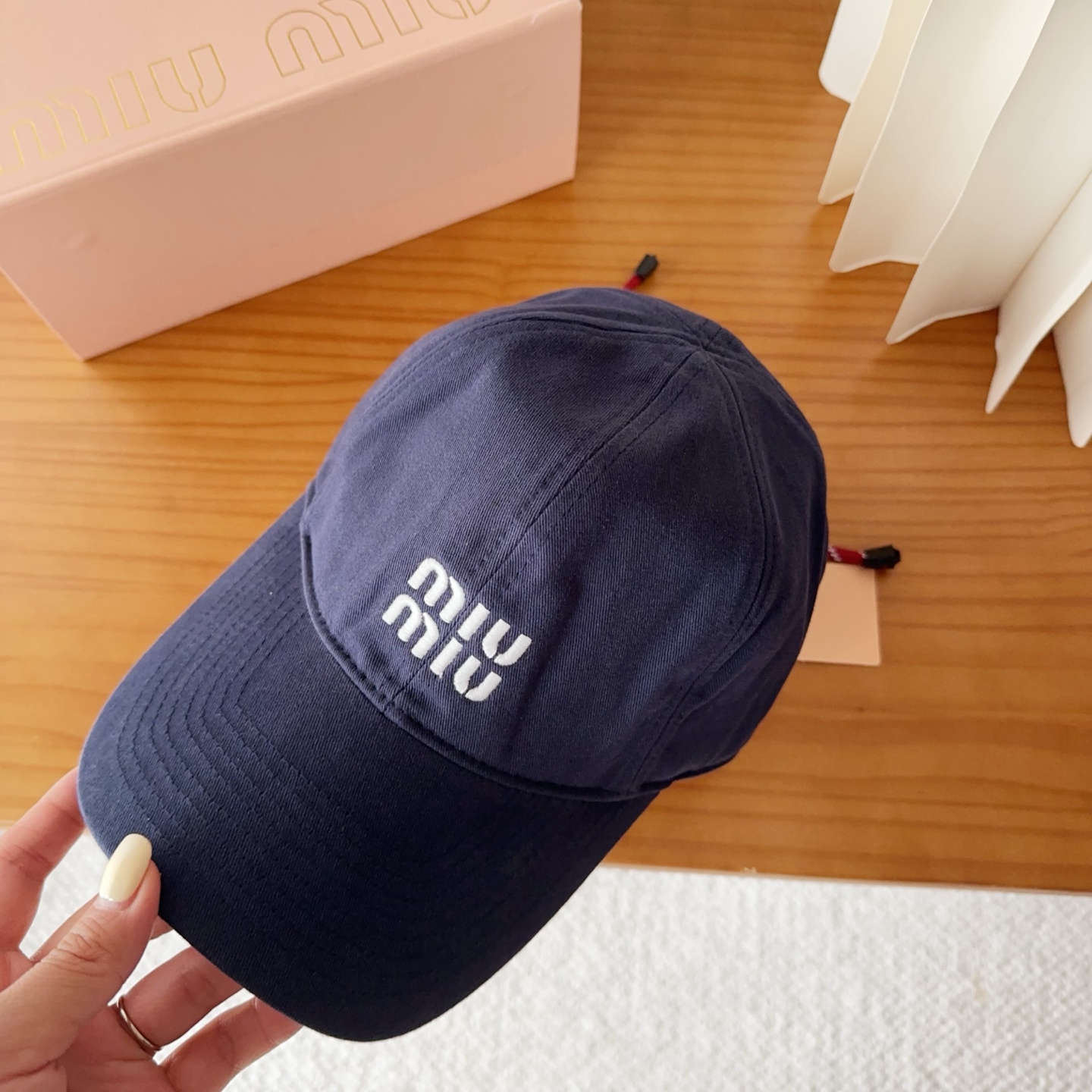 miumiu 缪缪秋冬新品棒球帽 原单正品开模订制，原版做工细致质量超赞！