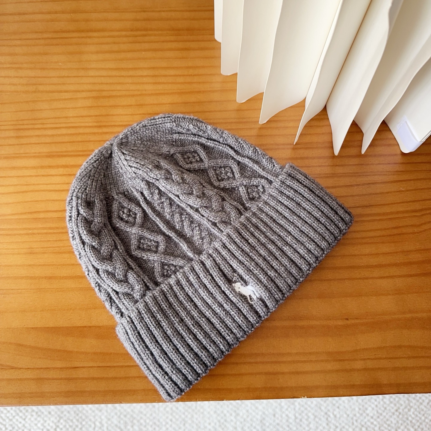 P57

POLO针织冷帽
砖柜新款！一上架便火遍小红书~
全网首发 对色对版
首批货量充足 快快入手