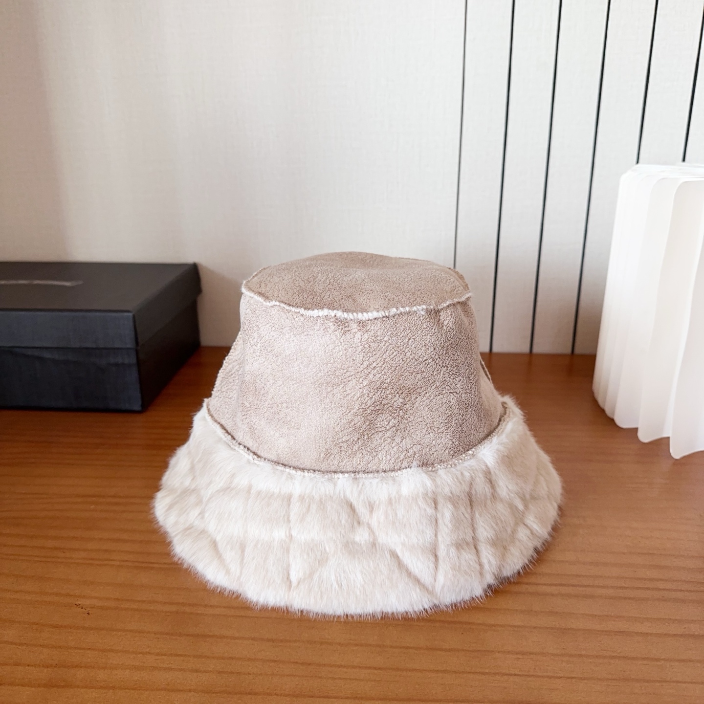 克罗心新款渔夫帽完全是超级完美的诠释了甜酷风 简直太爱了❤上头性感又帅气 双双在线！没有哪个女孩子拒绝的