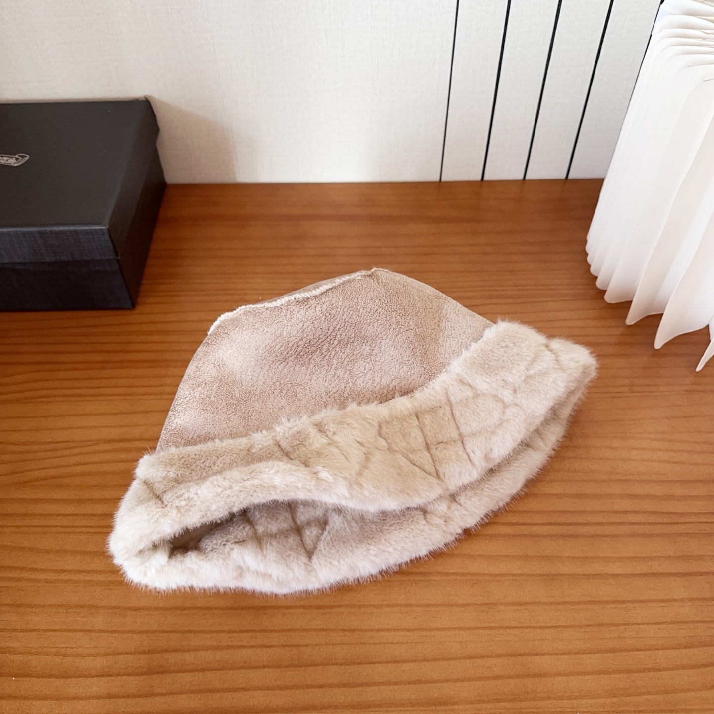 克罗心新款渔夫帽完全是超级完美的诠释了甜酷风 简直太爱了❤上头性感又帅气 双双在线！没有哪个女孩子拒绝的