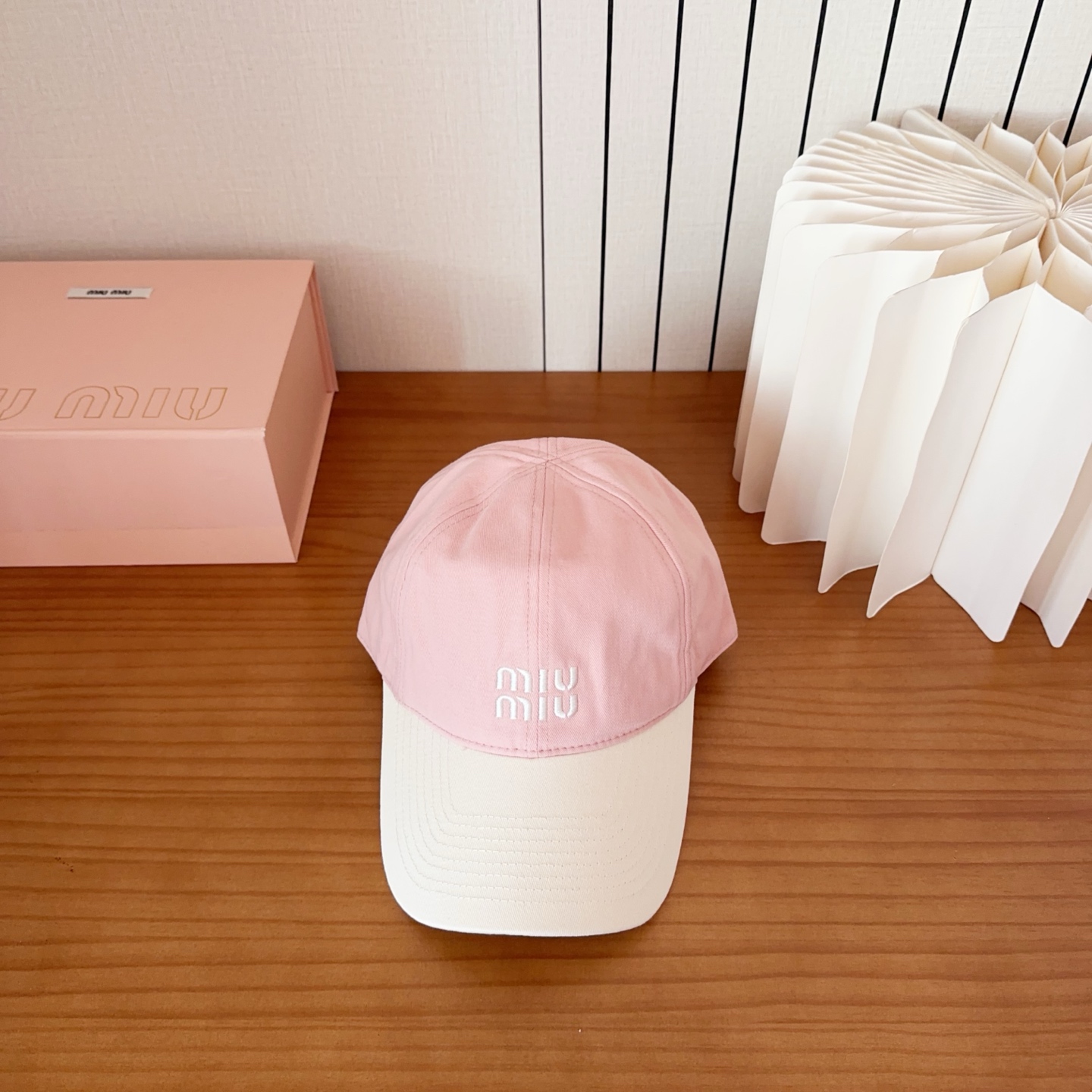 miumiu 缪缪秋冬新品棒球帽 原单正品开模订制，原版做工细致质量超赞！