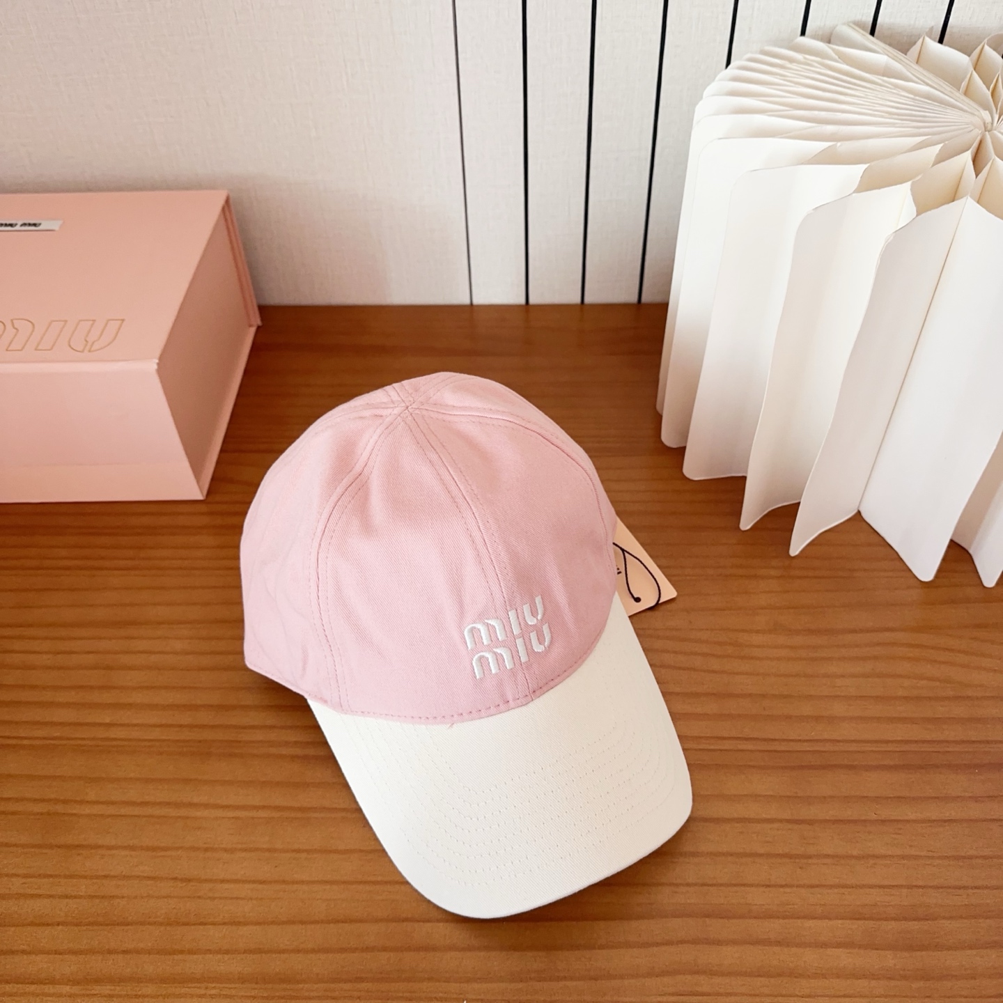 miumiu 缪缪秋冬新品棒球帽 原单正品开模订制，原版做工细致质量超赞！